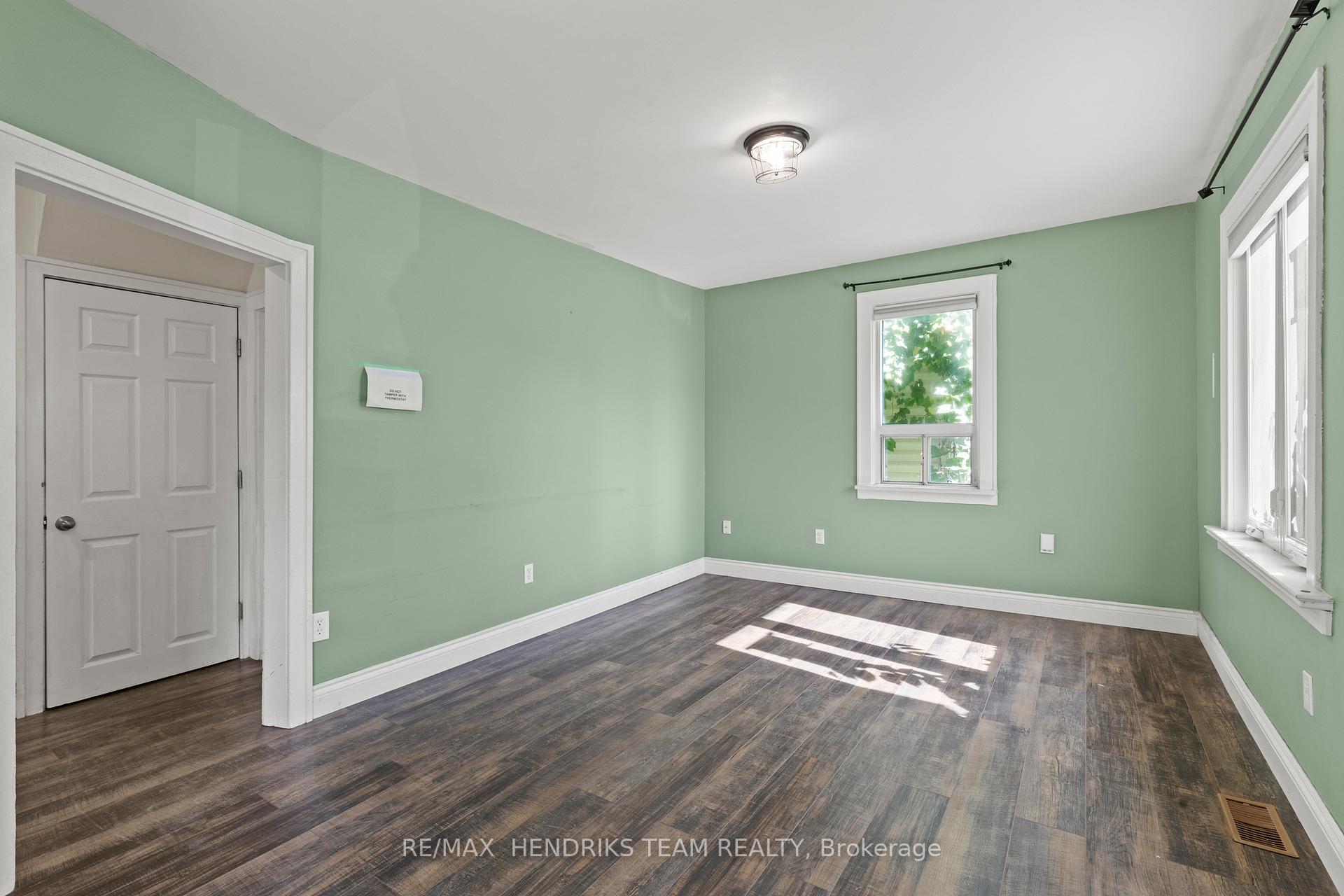 Photo 11 of 69 Parkview Road, St. Catharines, Facer — HOMEH