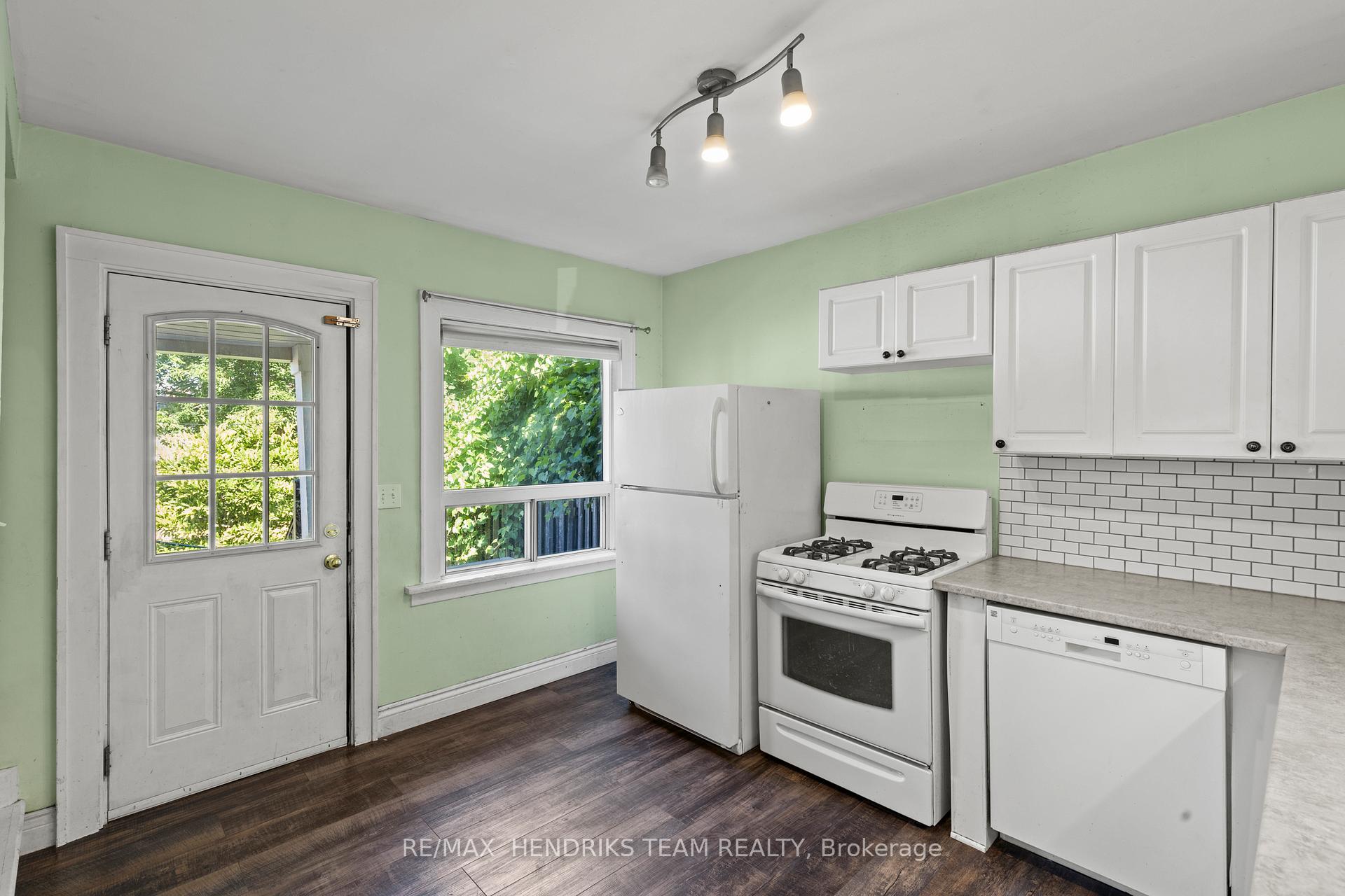Photo 14 of 69 Parkview Road, St. Catharines, Facer — HOMEH