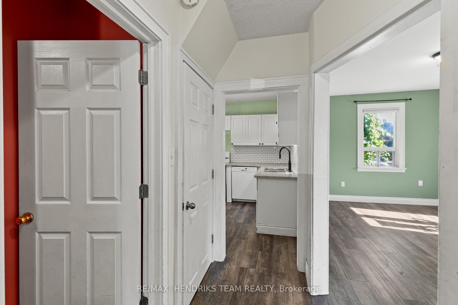 Photo 17 of 69 Parkview Road, St. Catharines, Facer — HOMEH