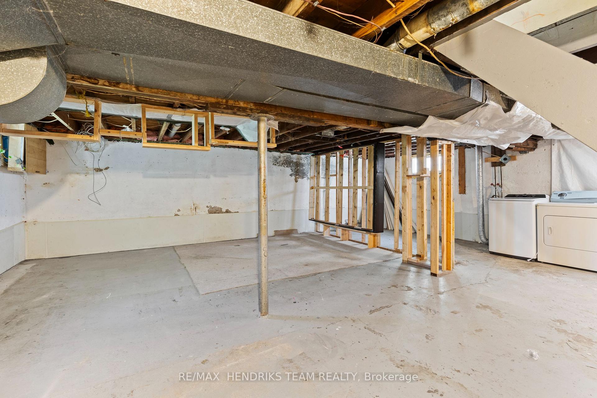 Photo 27 of 69 Parkview Road, St. Catharines, Facer — HOMEH