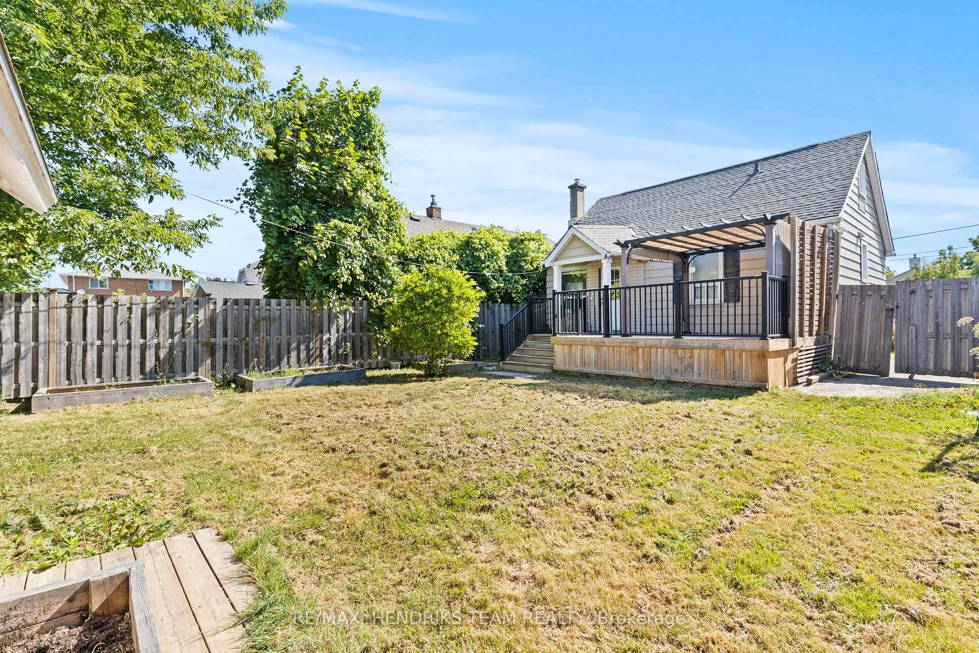 Photo 34 of 69 Parkview Road, St. Catharines, Facer — HOMEH