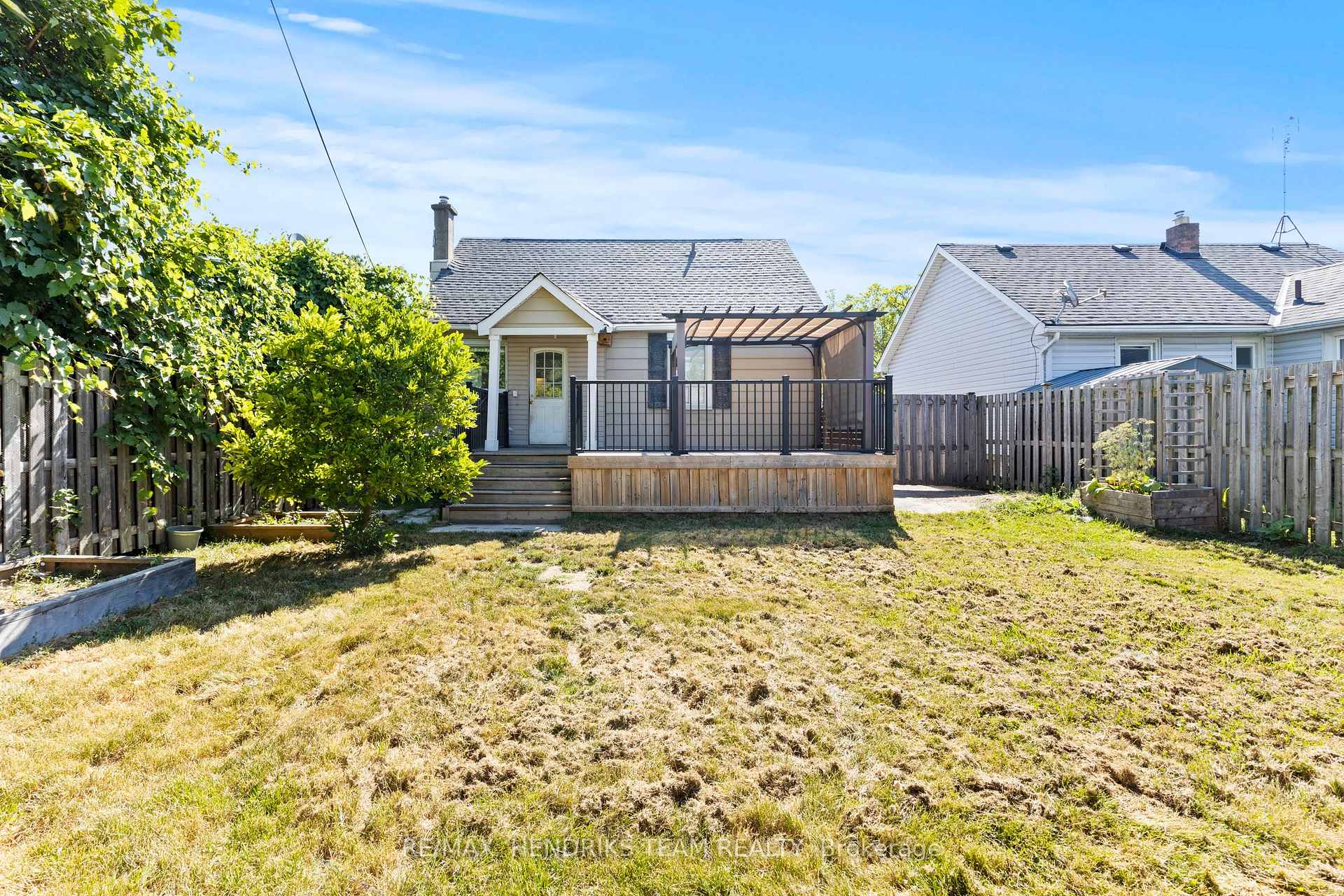 Photo 36 of 69 Parkview Road, St. Catharines, Facer — HOMEH