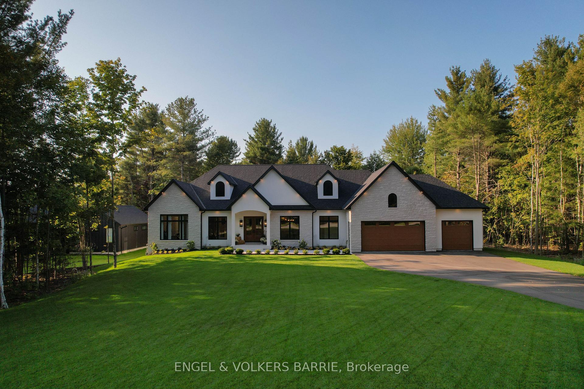 Photo 1 of 33 Marni Lane, Springwater, Rural Springwater — HOMEH