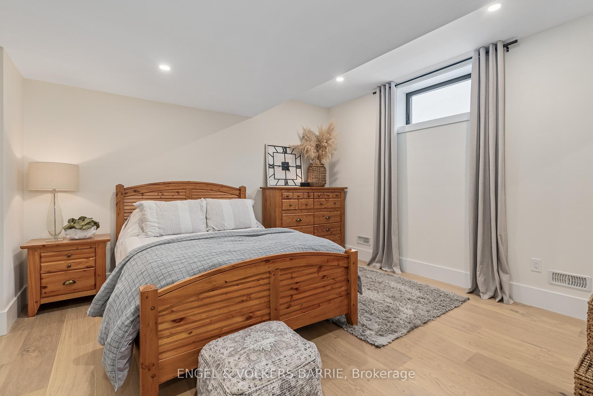Photo 33 of 33 Marni Lane, Springwater, Rural Springwater — HOMEH