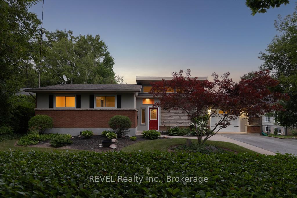 Photo 2 of 546 Geneva Street, St. Catharines, Vine/Linwell — HOMEH