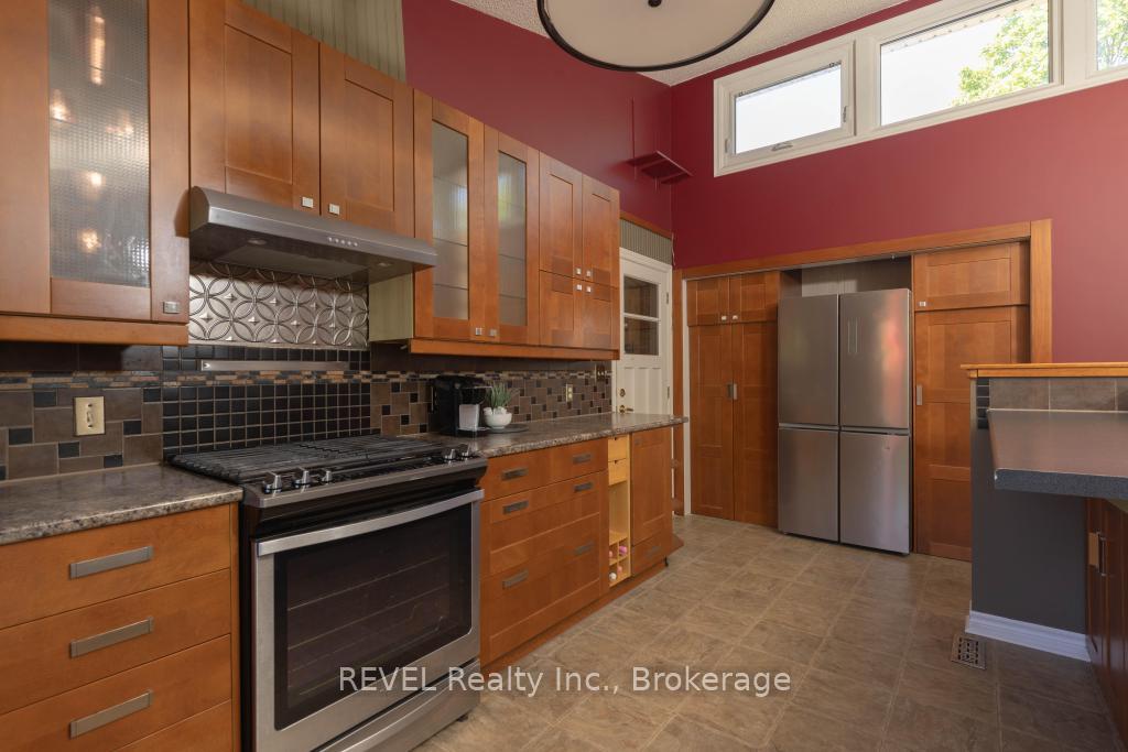 Photo 14 of 546 Geneva Street, St. Catharines, Vine/Linwell — HOMEH
