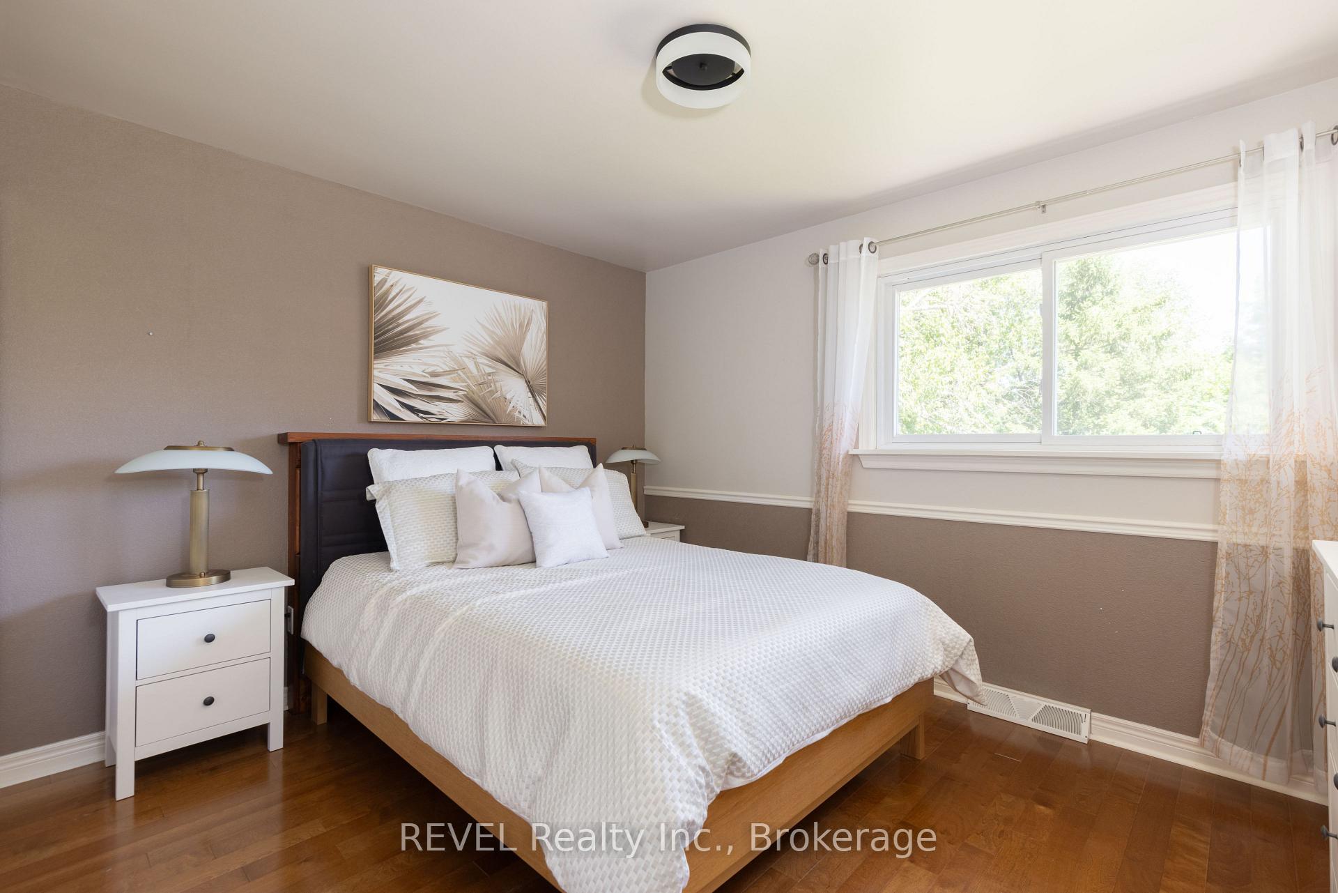 Photo 18 of 546 Geneva Street, St. Catharines, Vine/Linwell — HOMEH
