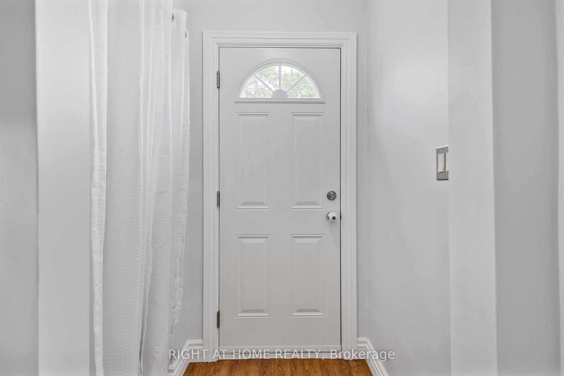 Photo 25 of 8 Admiral Road, St. Catharines, Secord Woods — HOMEH