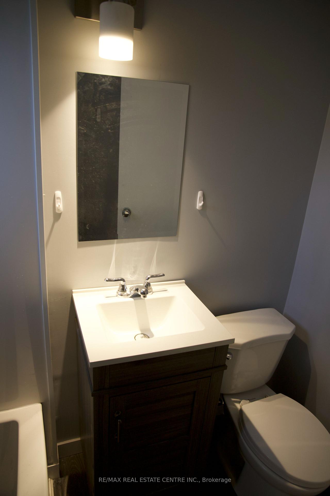 Photo 8 of 14 Parkview Road N, St. Catharines, Facer — HOMEH