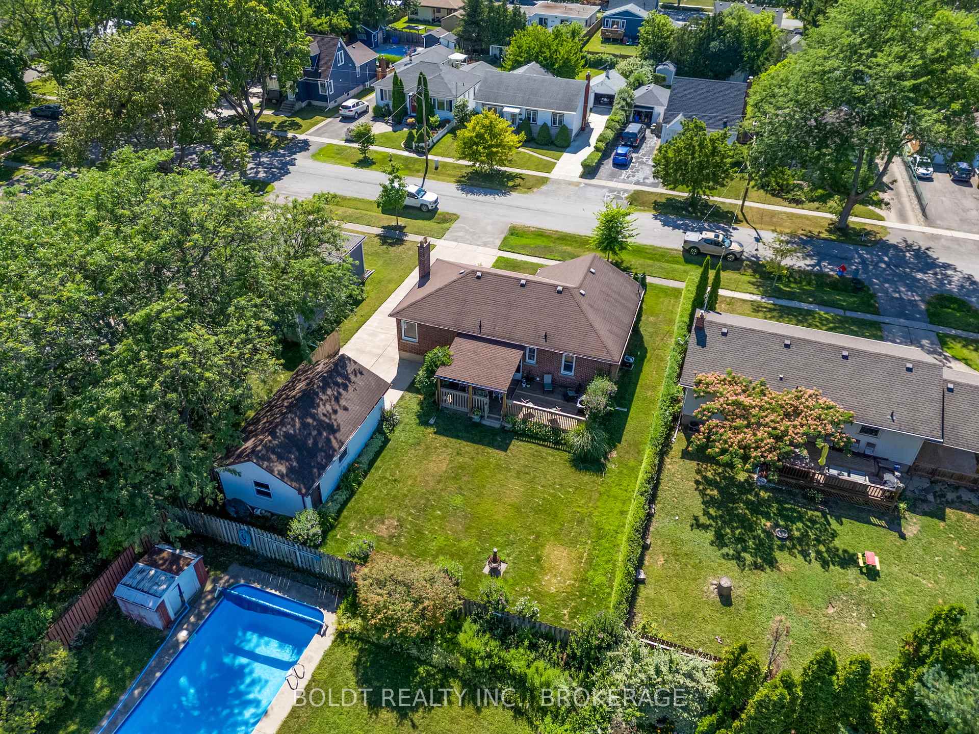 Photo 4 of 40 Else Street, St. Catharines, Vine/Linwell — HOMEH