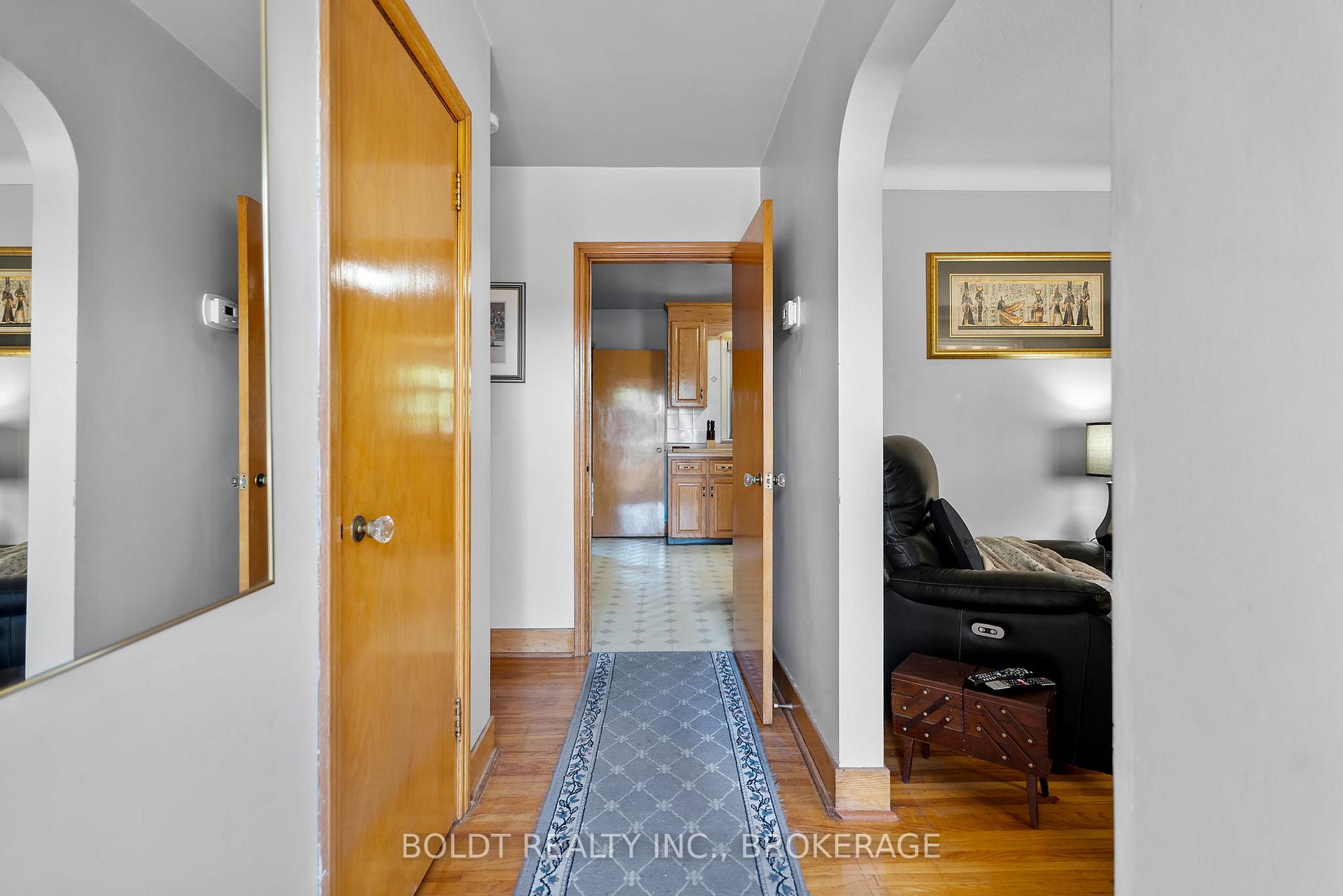Photo 8 of 40 Else Street, St. Catharines, Vine/Linwell — HOMEH