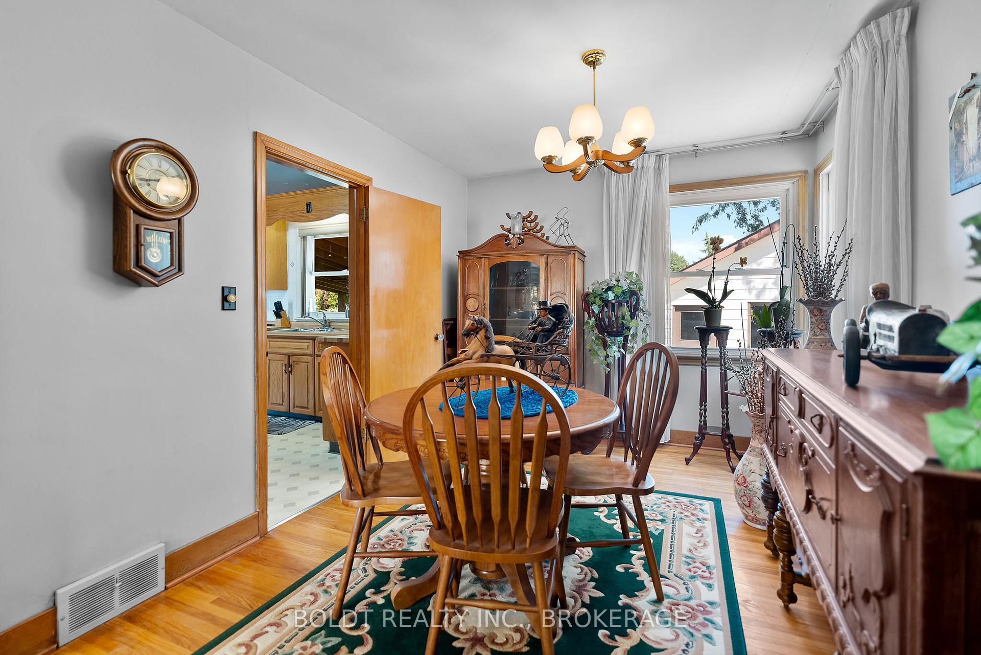 Photo 13 of 40 Else Street, St. Catharines, Vine/Linwell — HOMEH