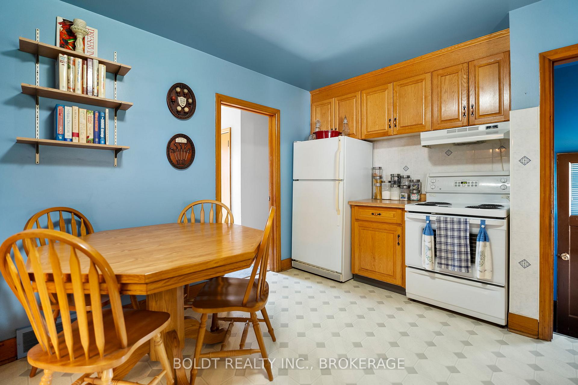 Photo 16 of 40 Else Street, St. Catharines, Vine/Linwell — HOMEH