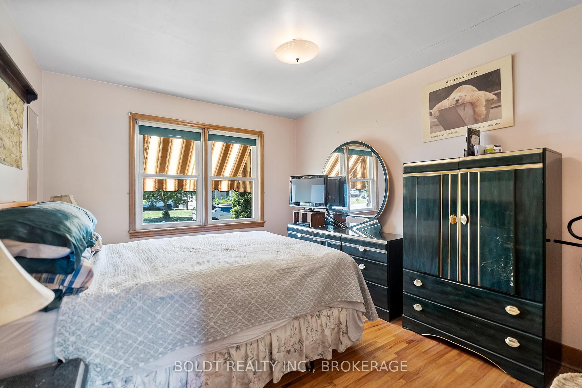 Photo 19 of 40 Else Street, St. Catharines, Vine/Linwell — HOMEH