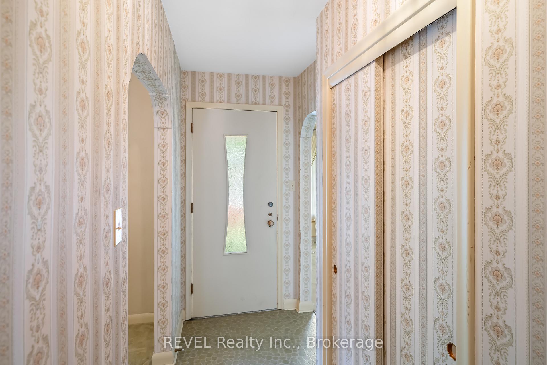 Photo 6 of 90 Glenridge Avenue, St. Catharines, Old Glenridge — HOMEH