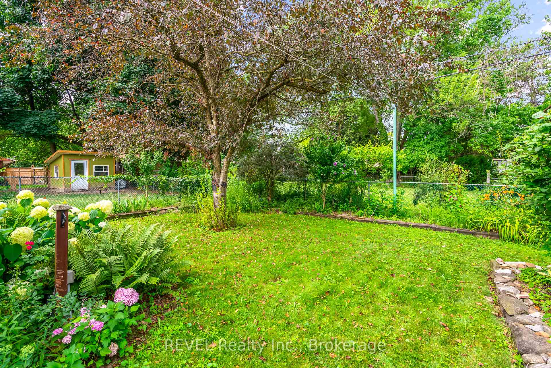 Photo 29 of 90 Glenridge Avenue, St. Catharines, Old Glenridge — HOMEH