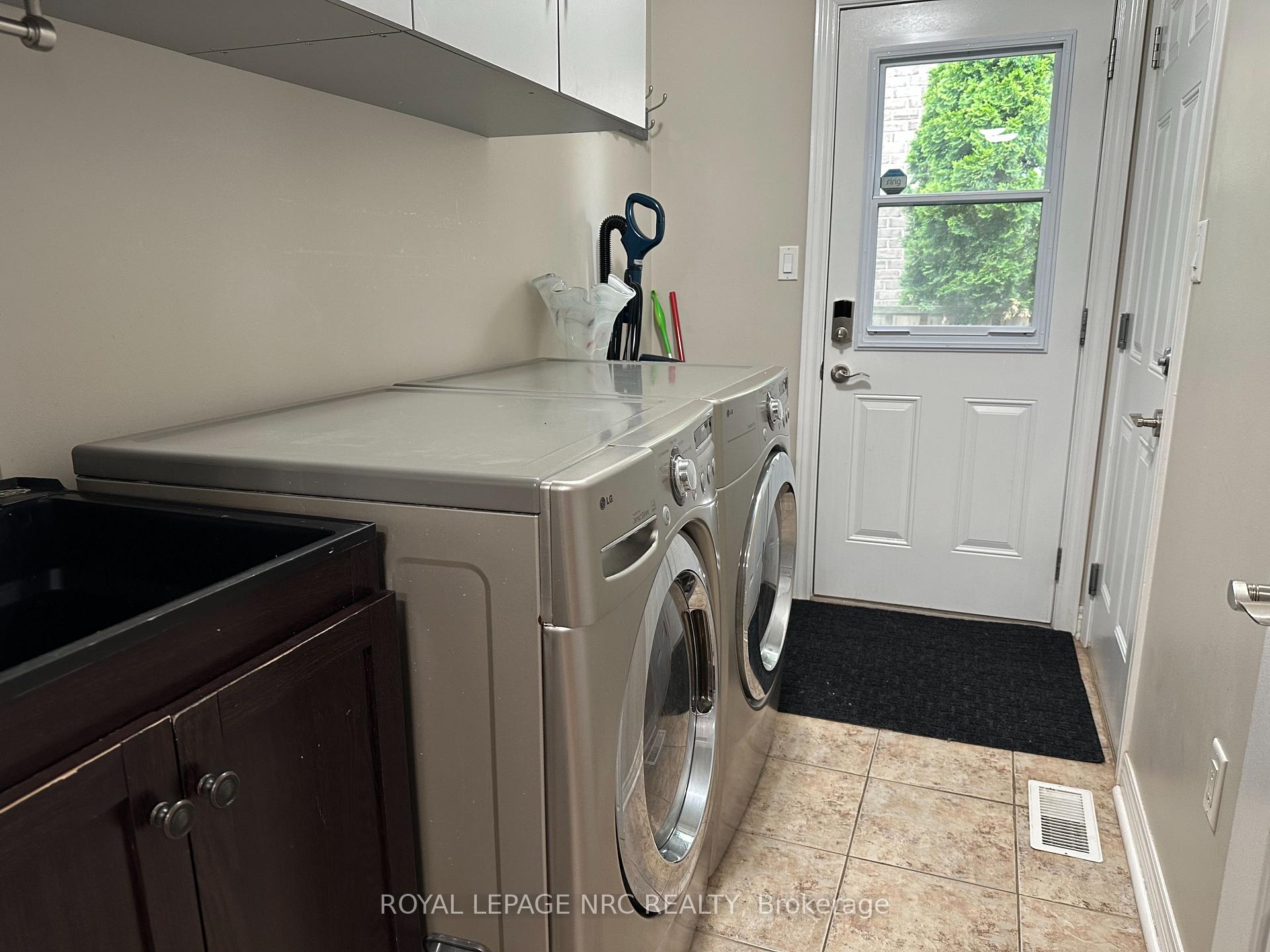 Photo 12 of 53 Permilla Street, St. Catharines, Ridley — HOMEH