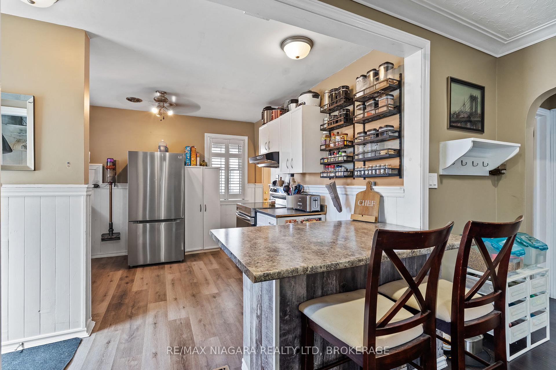 Photo 4 of 23 Blain Place, St. Catharines, E. Chester — HOMEH