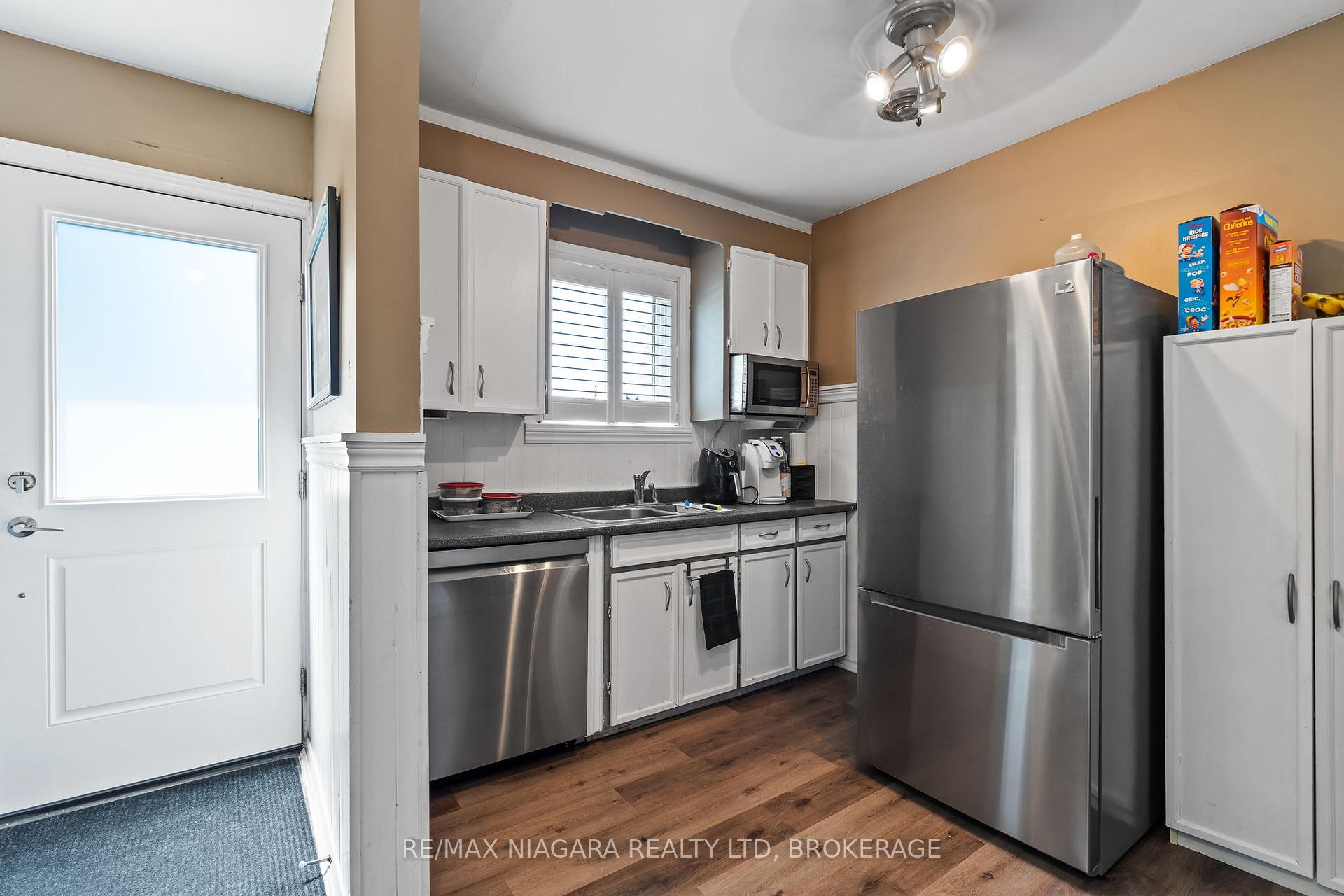 Photo 6 of 23 Blain Place, St. Catharines, E. Chester — HOMEH