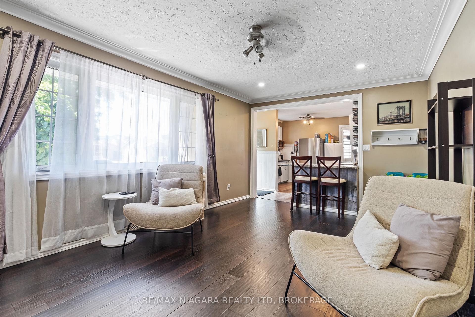 Photo 8 of 23 Blain Place, St. Catharines, E. Chester — HOMEH
