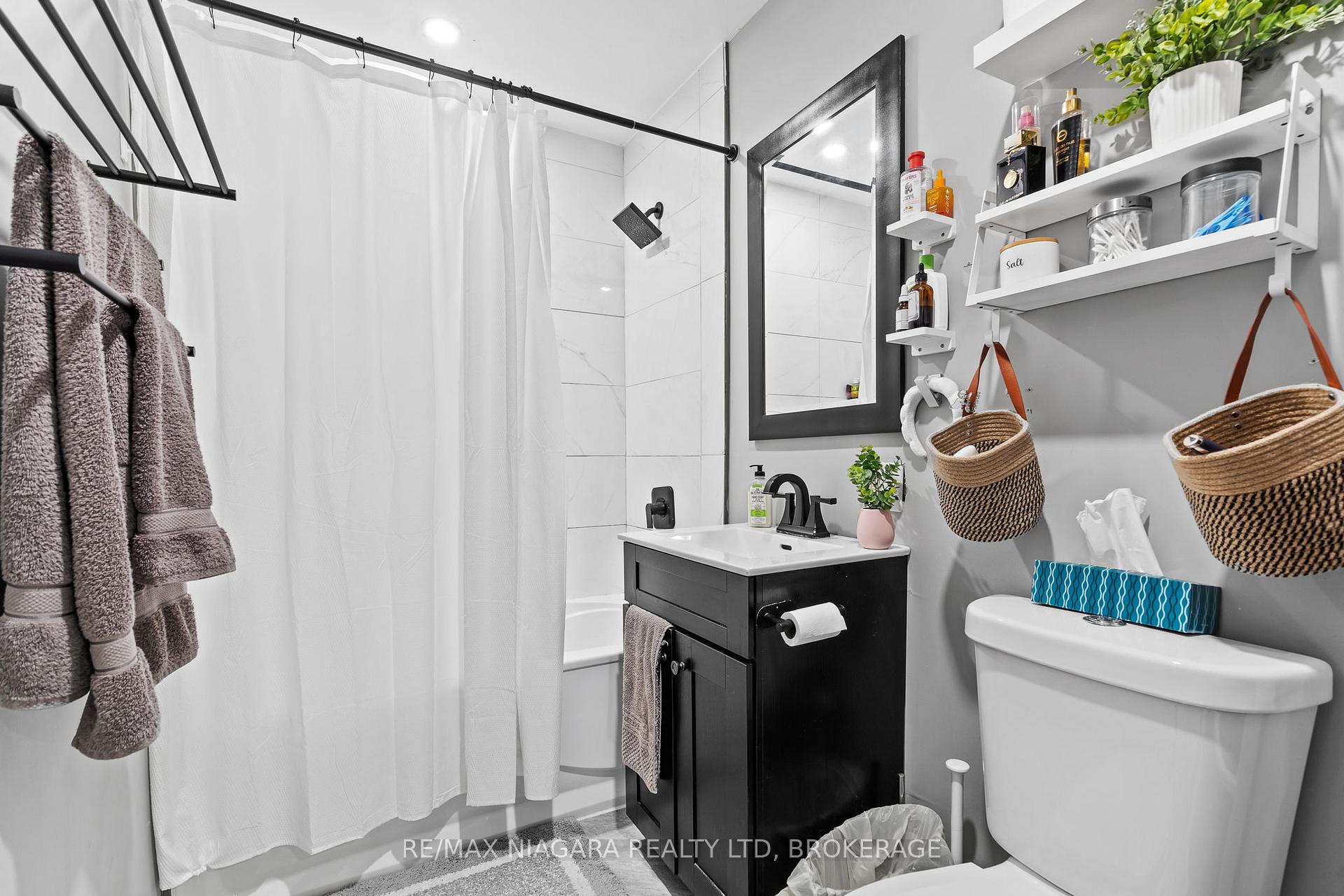 Photo 9 of 23 Blain Place, St. Catharines, E. Chester — HOMEH