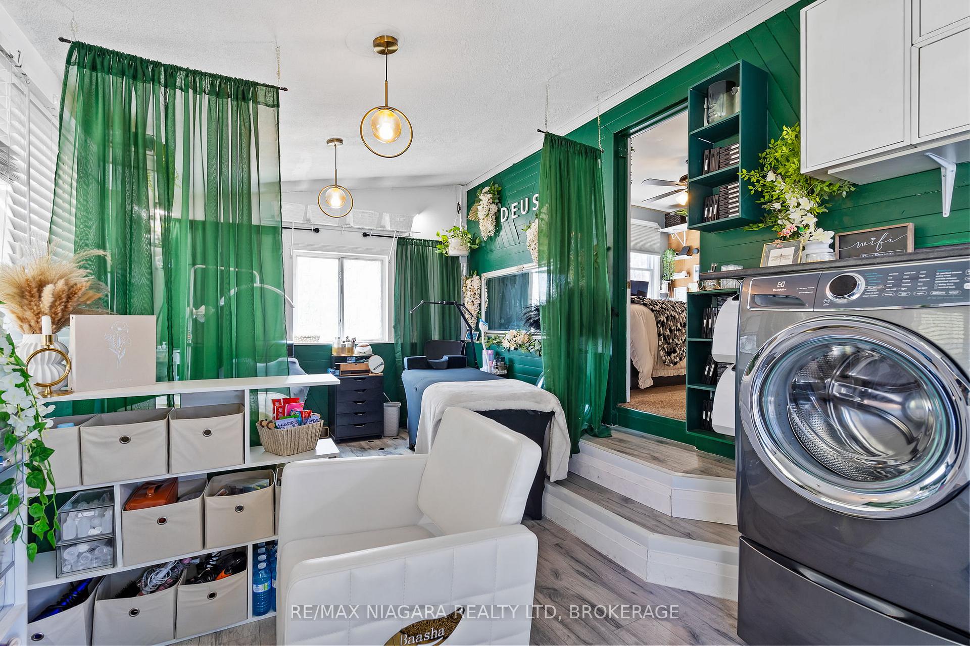 Photo 13 of 23 Blain Place, St. Catharines, E. Chester — HOMEH