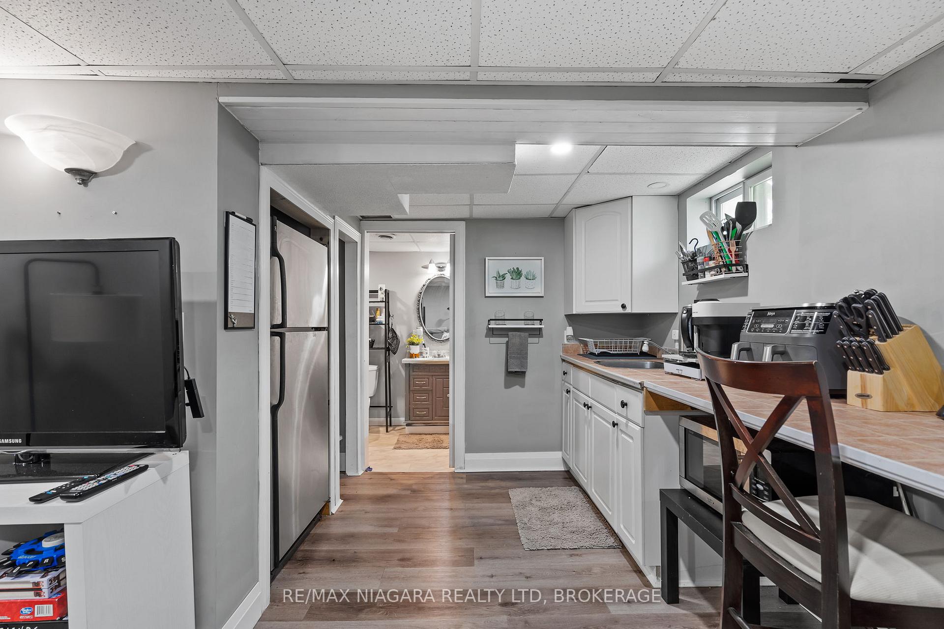 Photo 18 of 23 Blain Place, St. Catharines, E. Chester — HOMEH