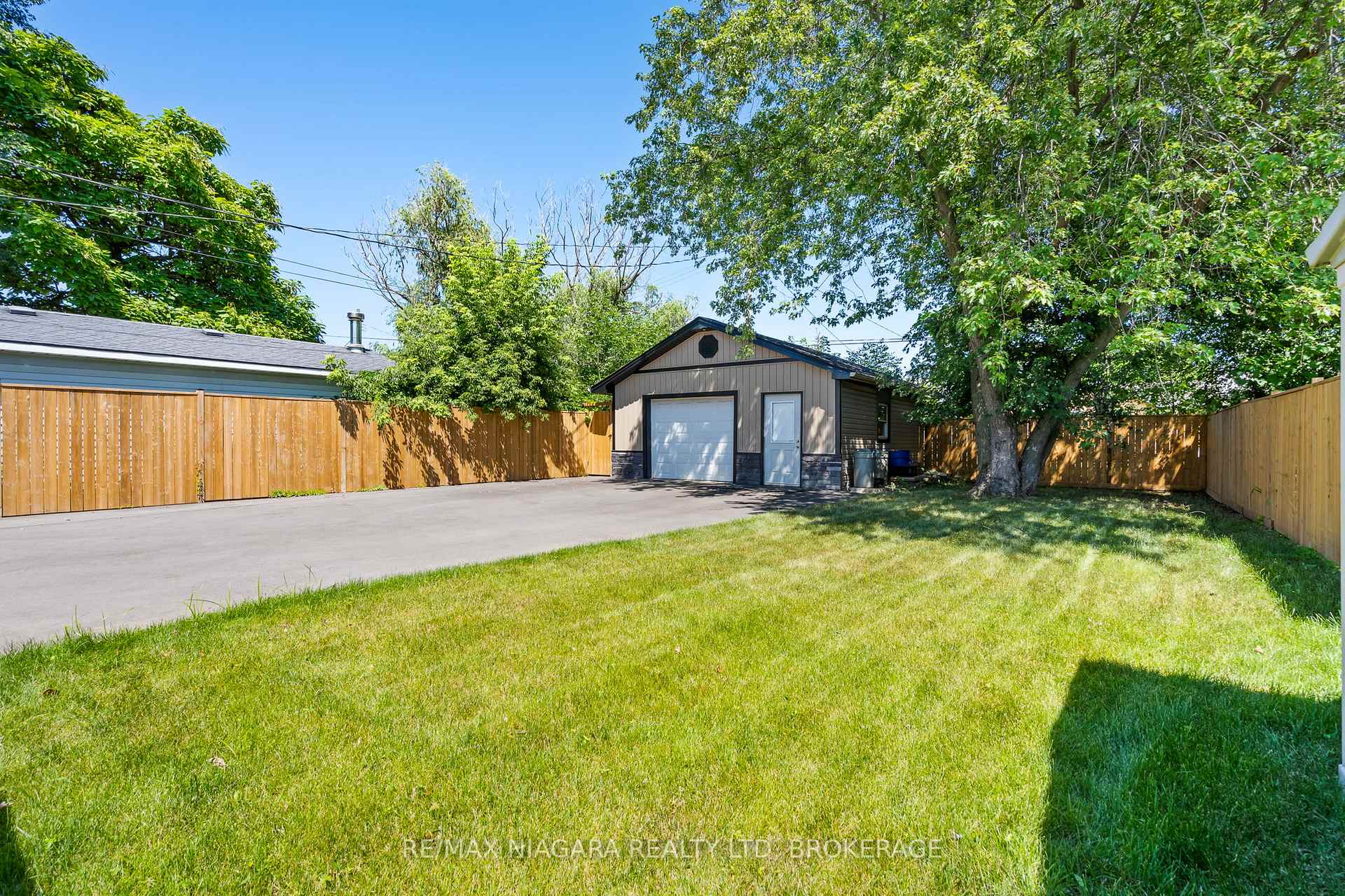 Photo 28 of 23 Blain Place, St. Catharines, E. Chester — HOMEH