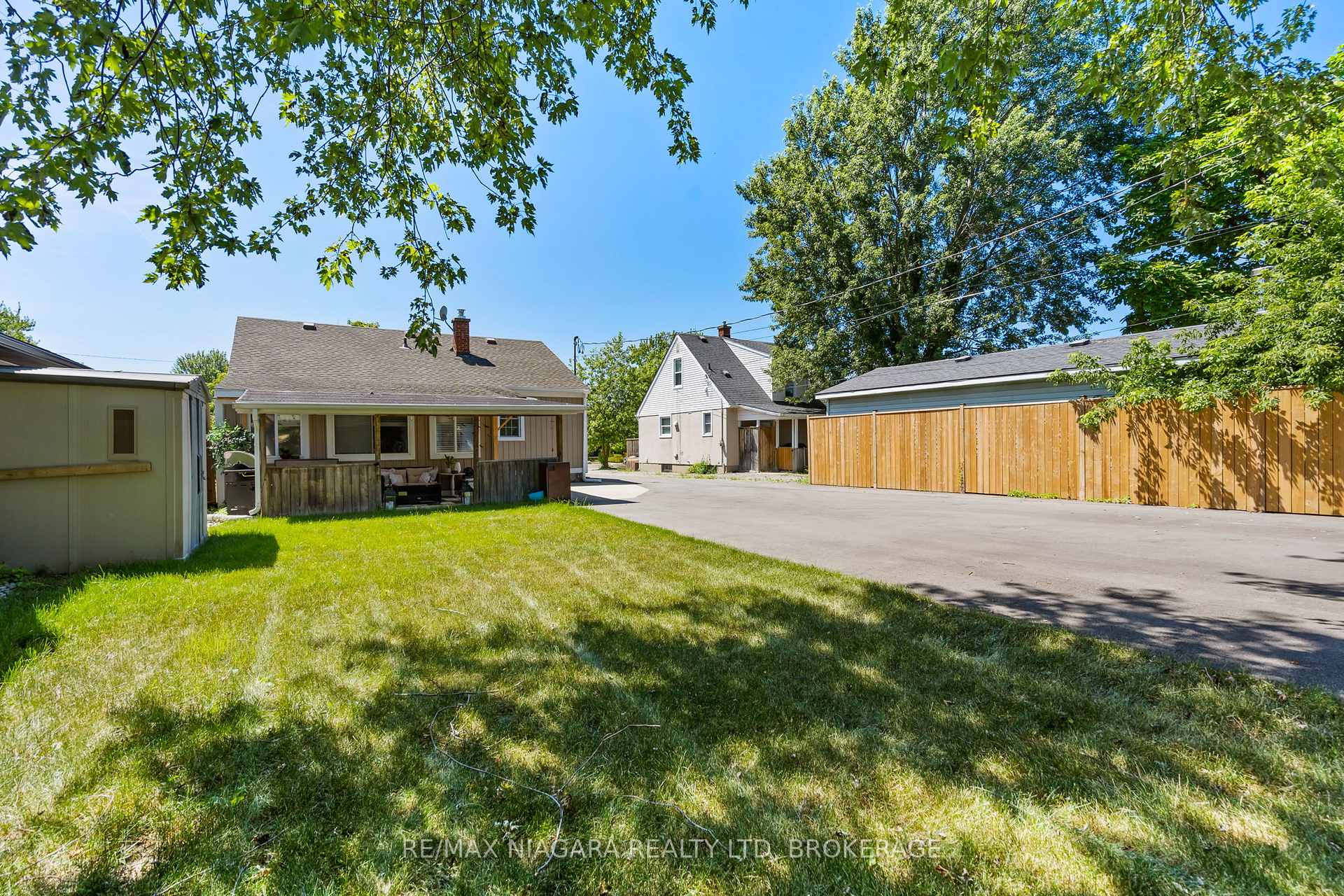 Photo 29 of 23 Blain Place, St. Catharines, E. Chester — HOMEH