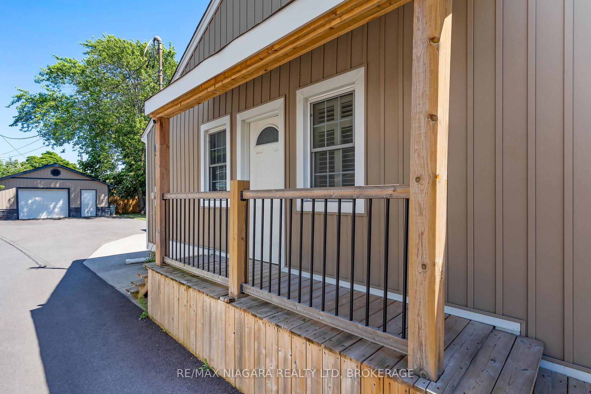 Photo 31 of 23 Blain Place, St. Catharines, E. Chester — HOMEH