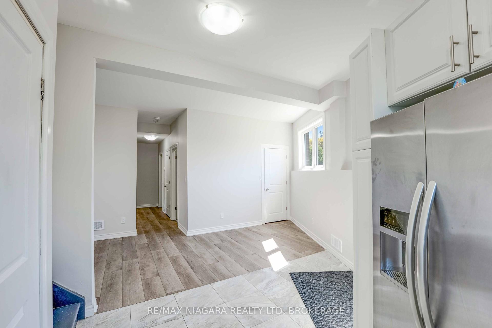 Photo 8 of Unit LOWER, 15 Belton Boulevard, St. Catharines, Glendale/Glenridge — HOMEH