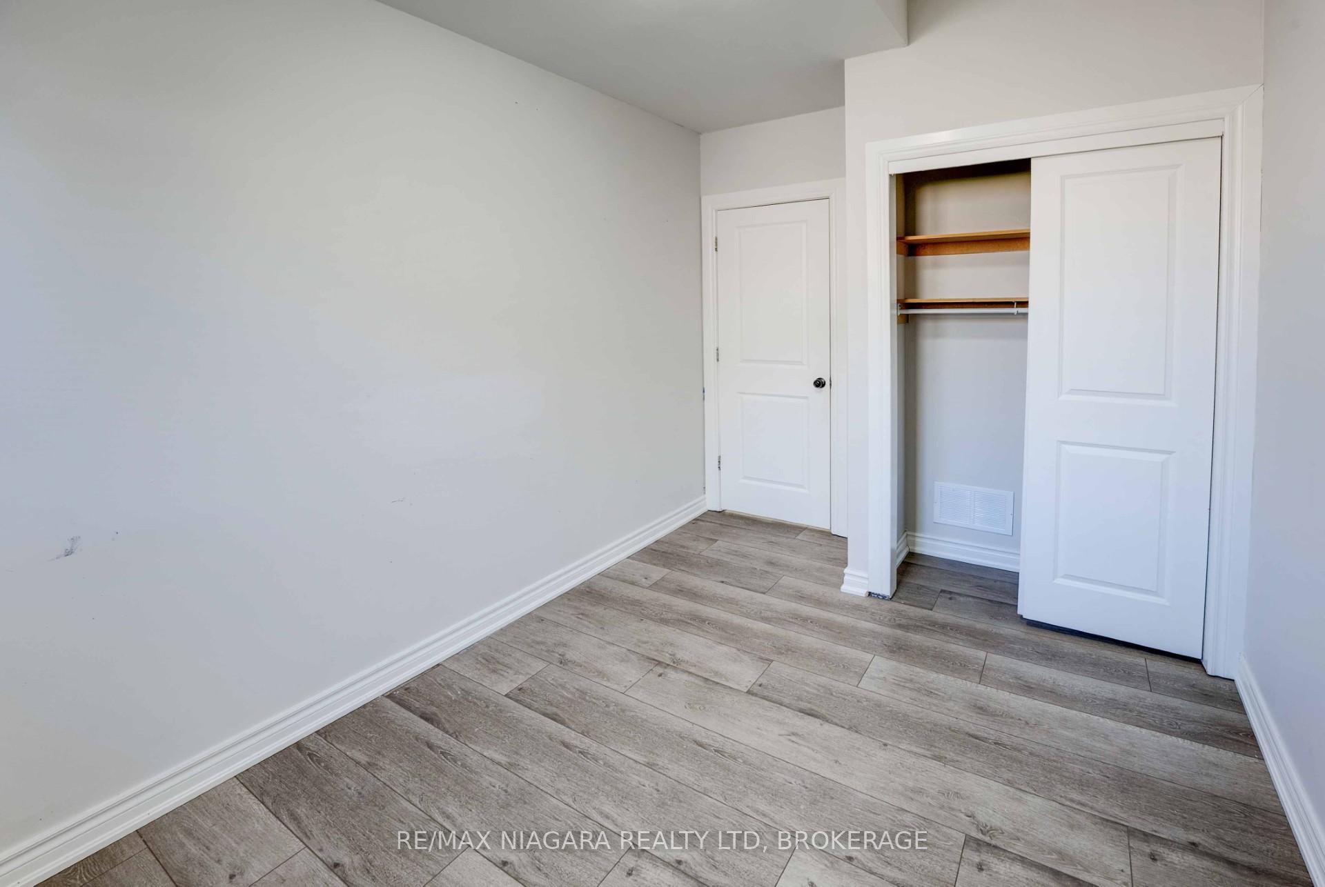Photo 13 of Unit LOWER, 15 Belton Boulevard, St. Catharines, Glendale/Glenridge — HOMEH