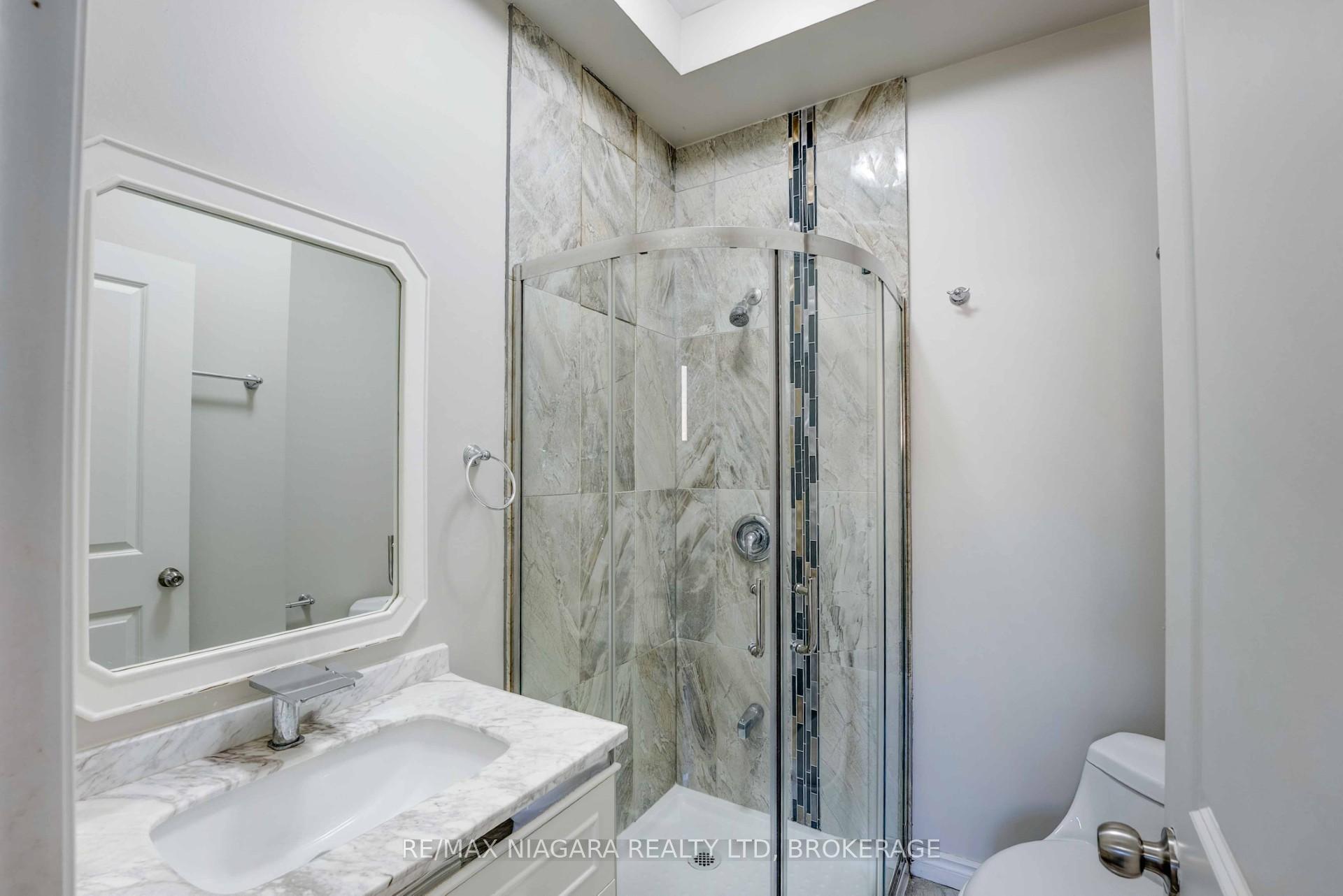 Photo 17 of Unit LOWER, 15 Belton Boulevard, St. Catharines, Glendale/Glenridge — HOMEH