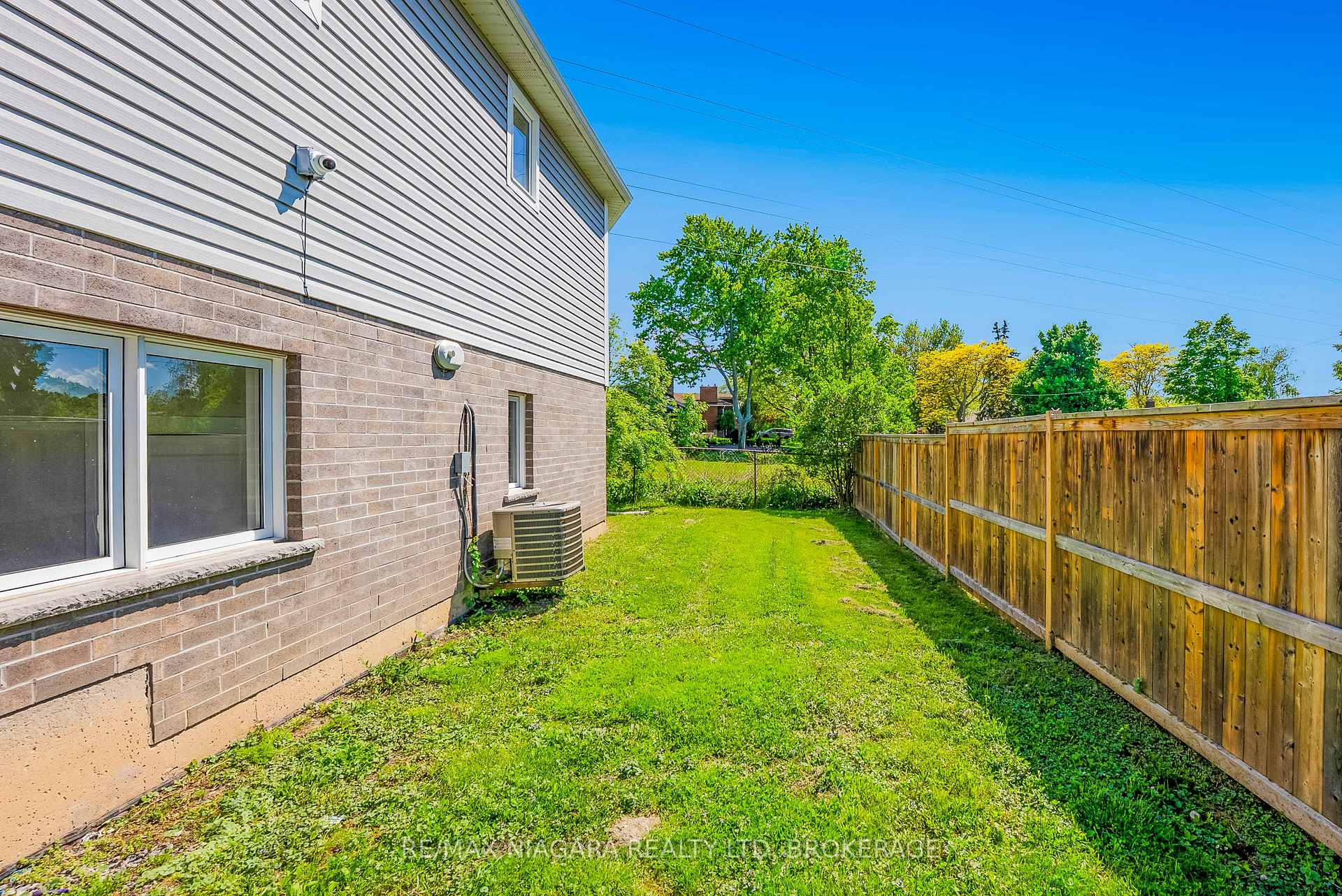 Photo 29 of Unit LOWER, 15 Belton Boulevard, St. Catharines, Glendale/Glenridge — HOMEH