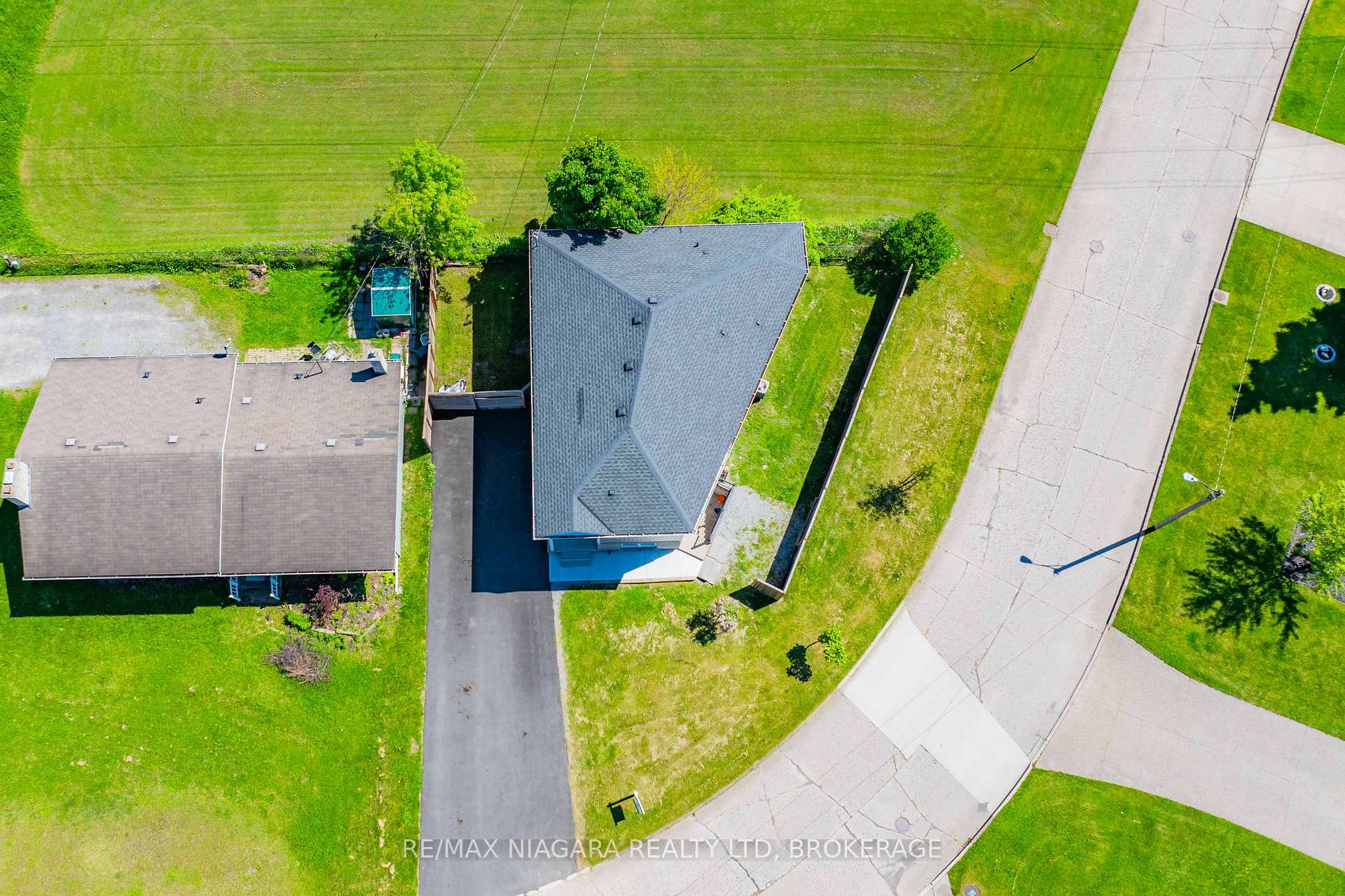 Photo 32 of Unit LOWER, 15 Belton Boulevard, St. Catharines, Glendale/Glenridge — HOMEH