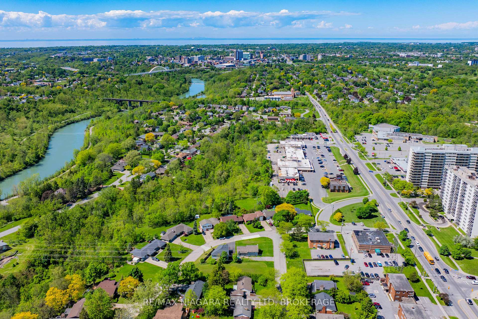 Photo 36 of Unit LOWER, 15 Belton Boulevard, St. Catharines, Glendale/Glenridge — HOMEH
