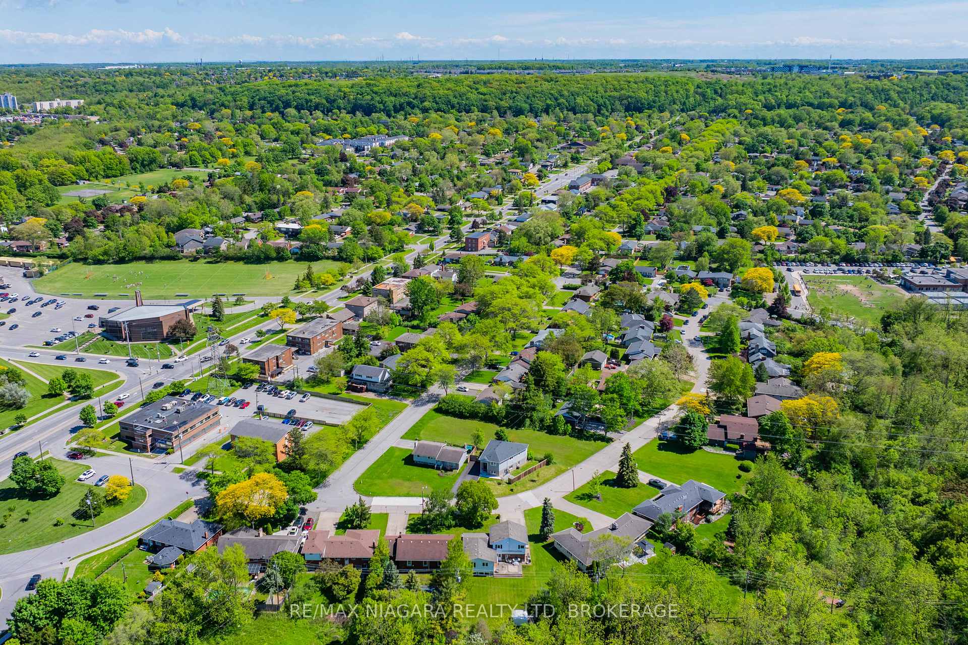 Photo 37 of Unit LOWER, 15 Belton Boulevard, St. Catharines, Glendale/Glenridge — HOMEH