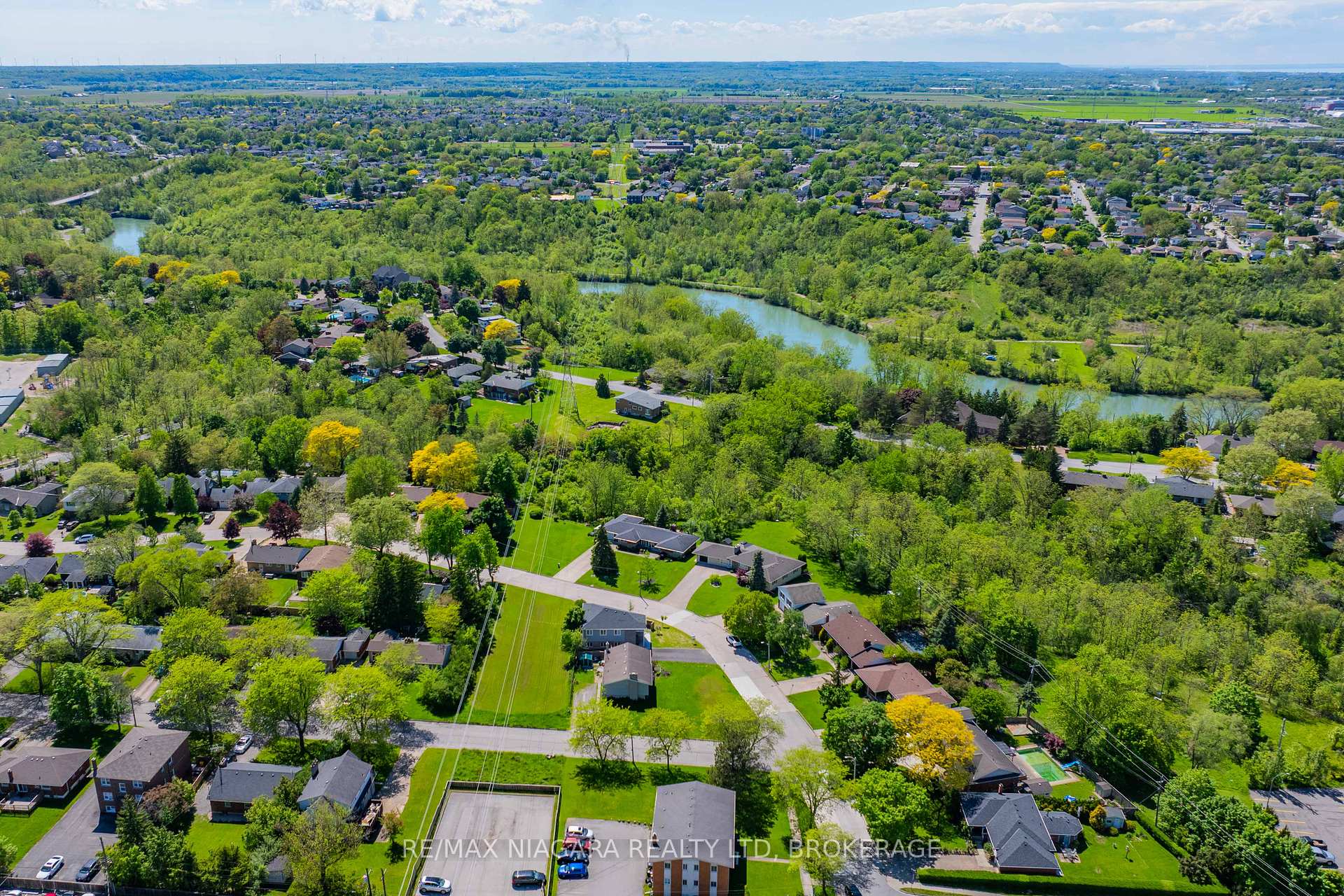 Photo 38 of Unit LOWER, 15 Belton Boulevard, St. Catharines, Glendale/Glenridge — HOMEH