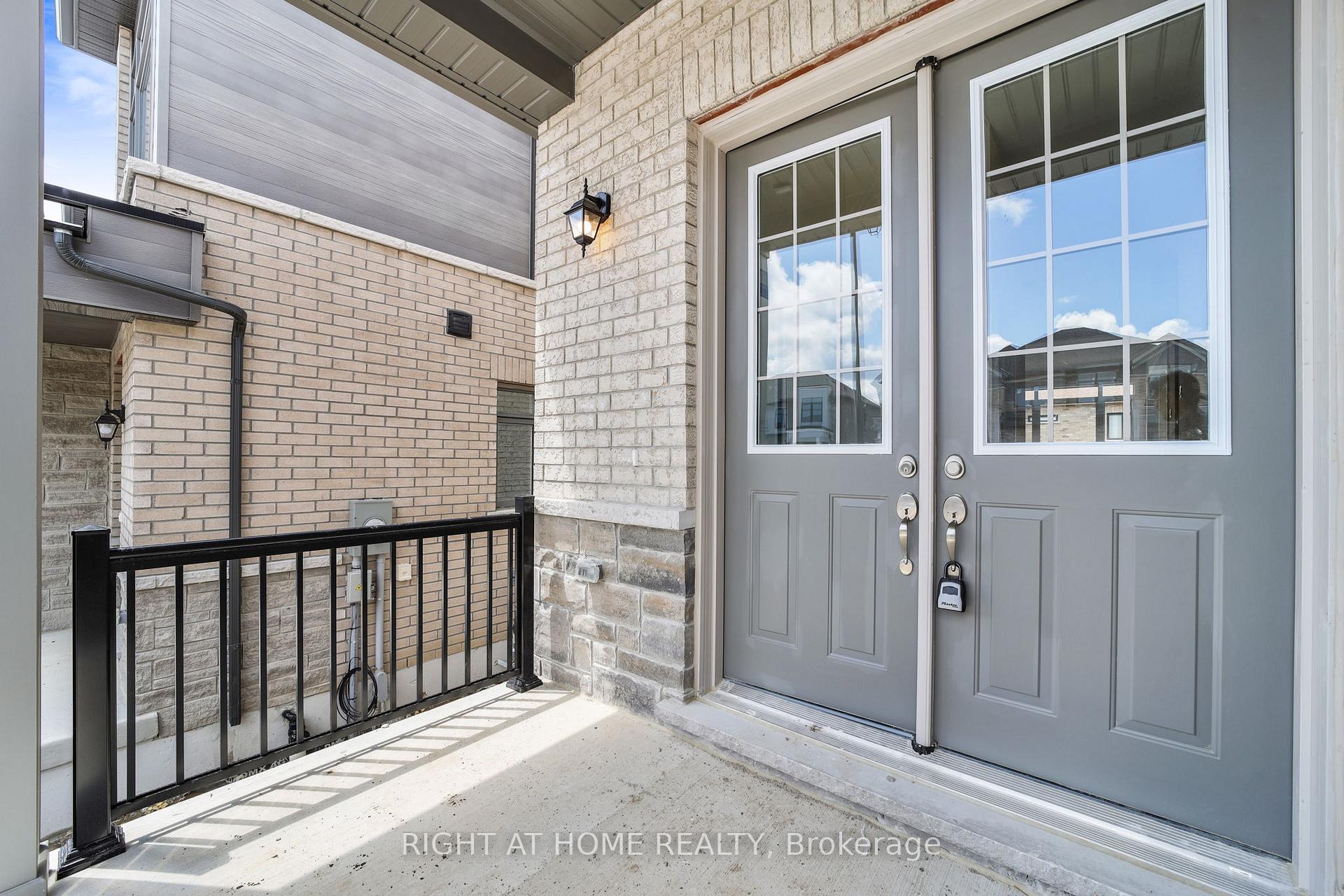 Photo 2 of 38 Daffodil Road, Springwater, Midhurst — HOMEH