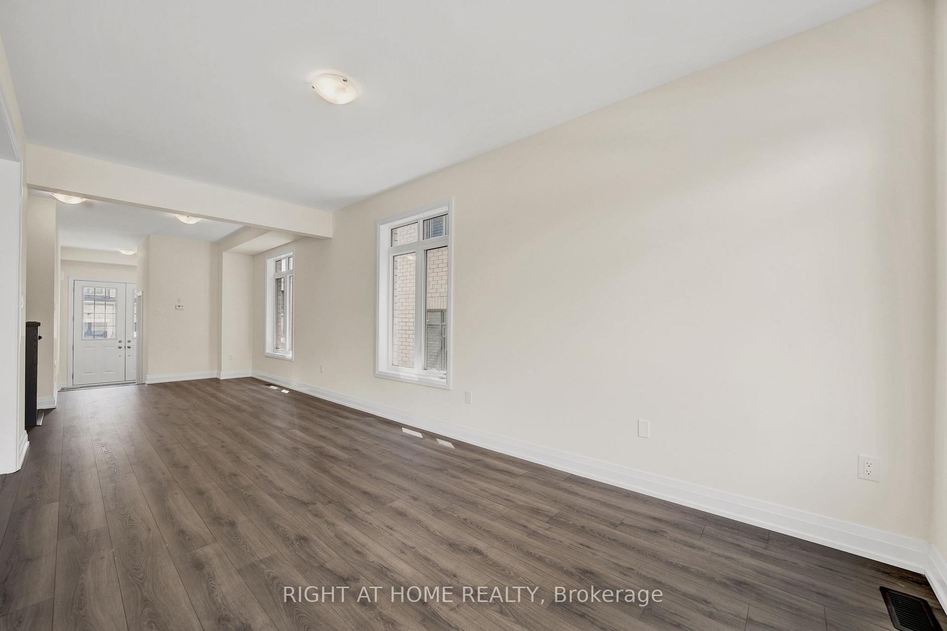 Photo 5 of 38 Daffodil Road, Springwater, Midhurst — HOMEH