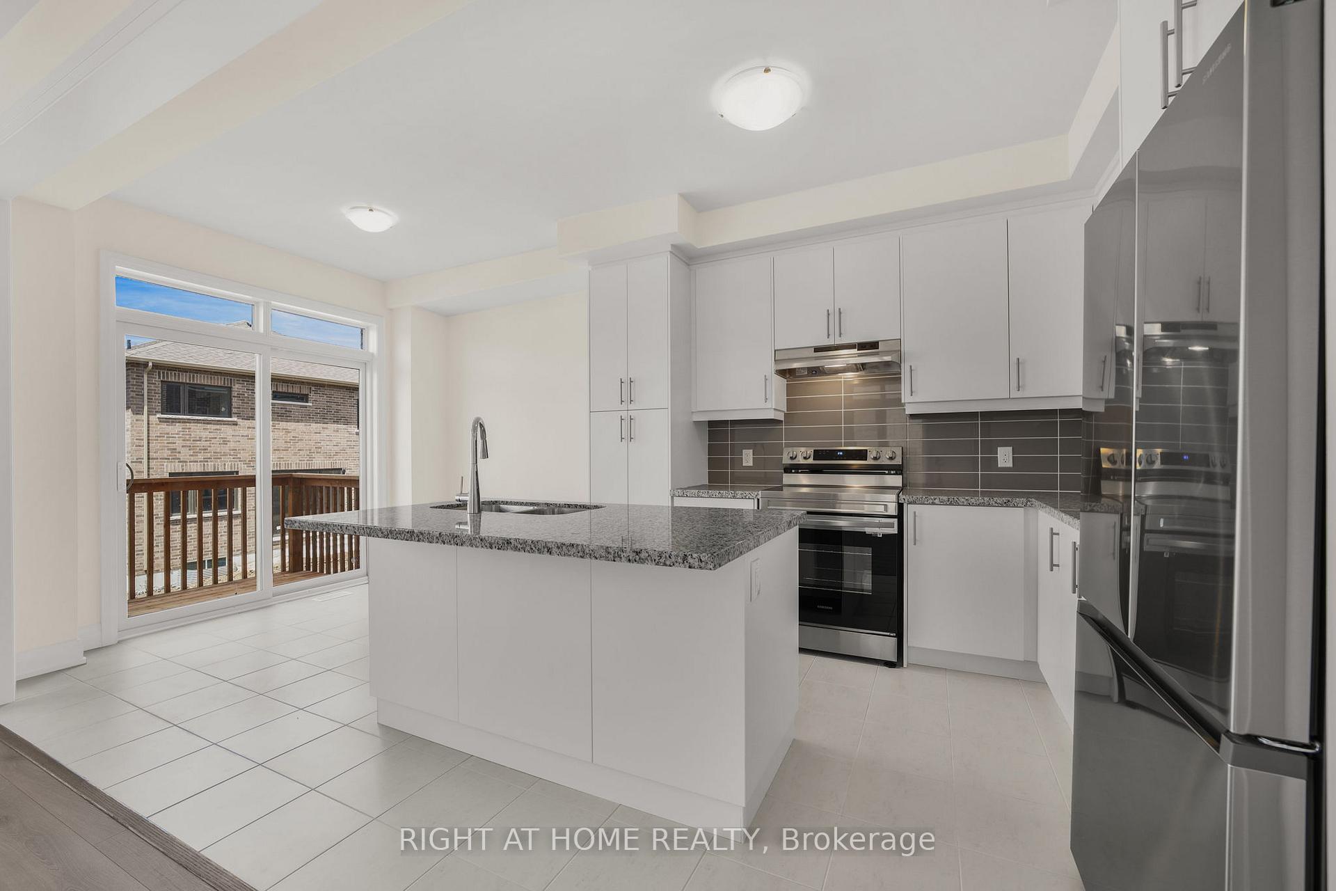 Photo 11 of 38 Daffodil Road, Springwater, Midhurst — HOMEH
