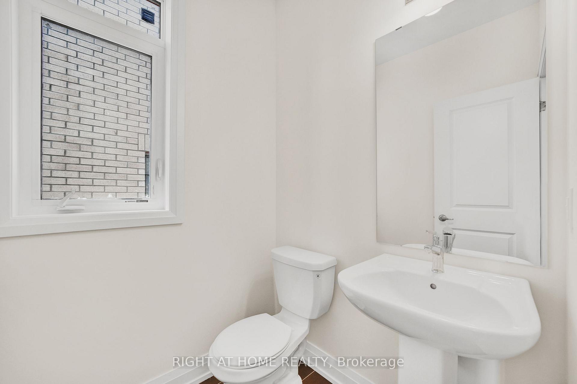 Photo 17 of 38 Daffodil Road, Springwater, Midhurst — HOMEH