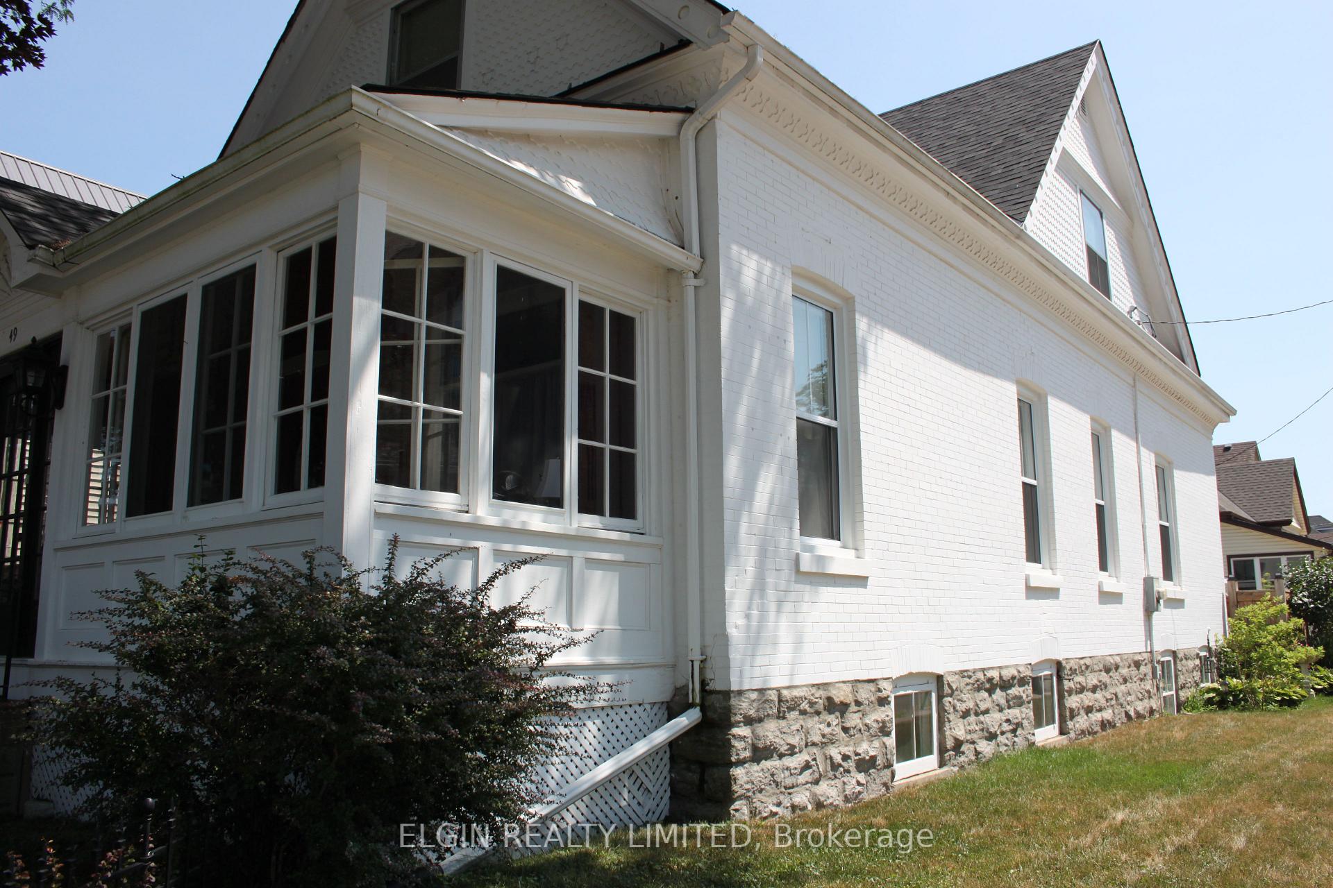 Photo 4 of 49 Hincks Street, St. Thomas — HOMEH