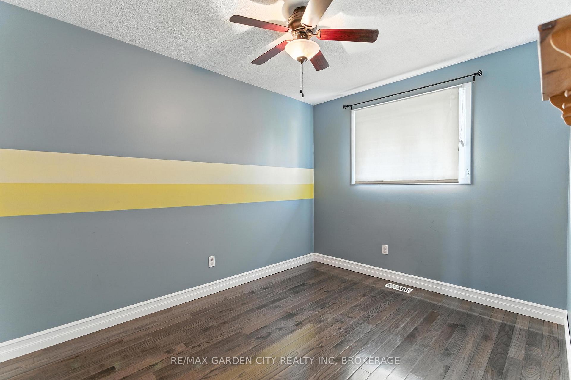 Photo 18 of 8 Appleford Road, St. Catharines, Secord Woods — HOMEH