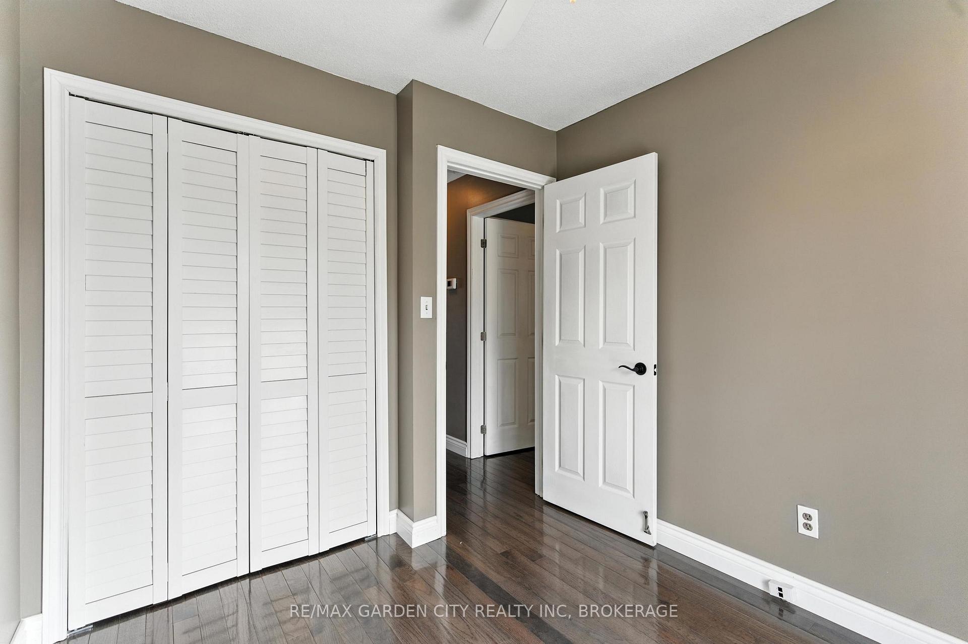 Photo 22 of 8 Appleford Road, St. Catharines, Secord Woods — HOMEH