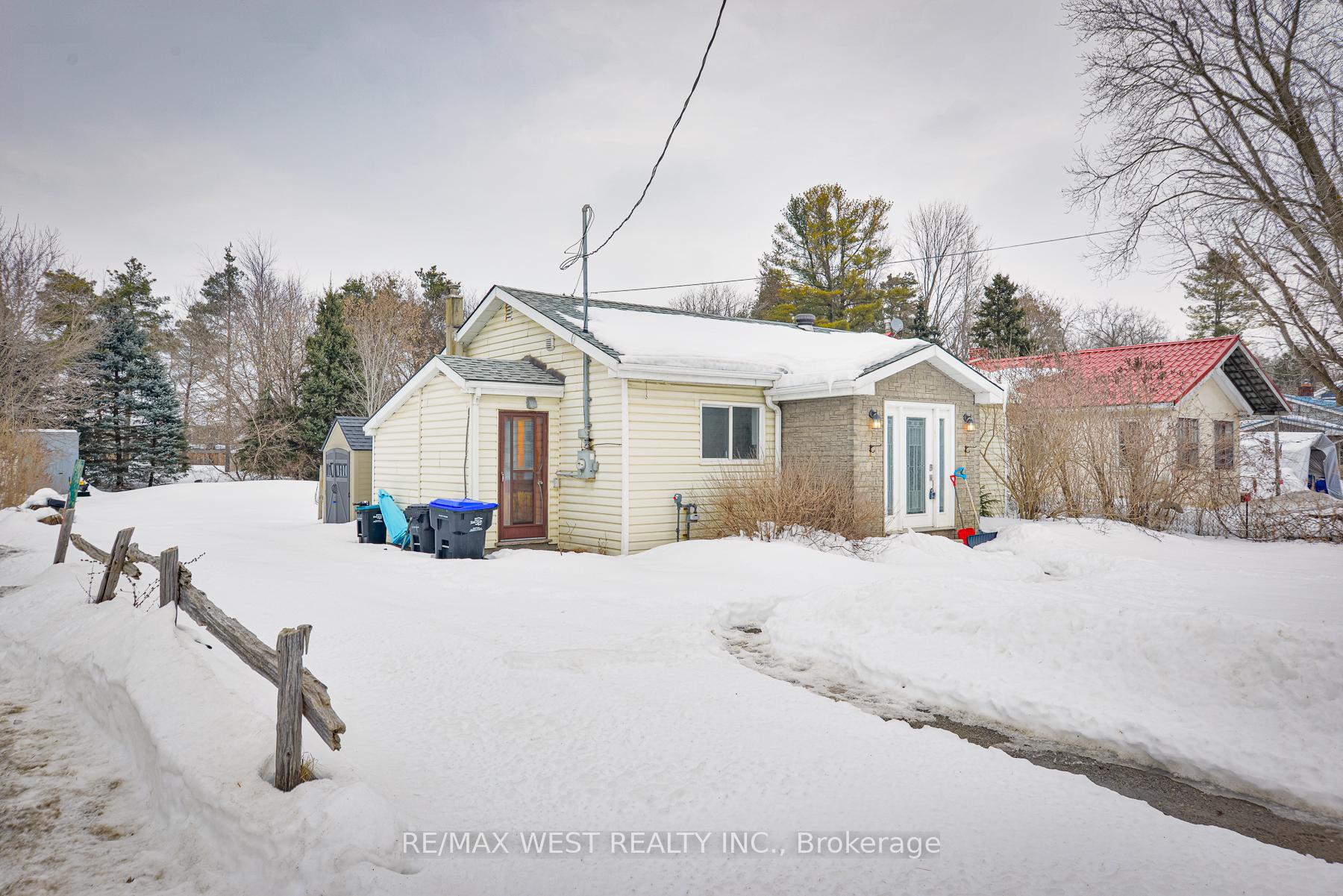 Photo 1 of 5516 County Road 90, Springwater, Rural Springwater — HOMEH