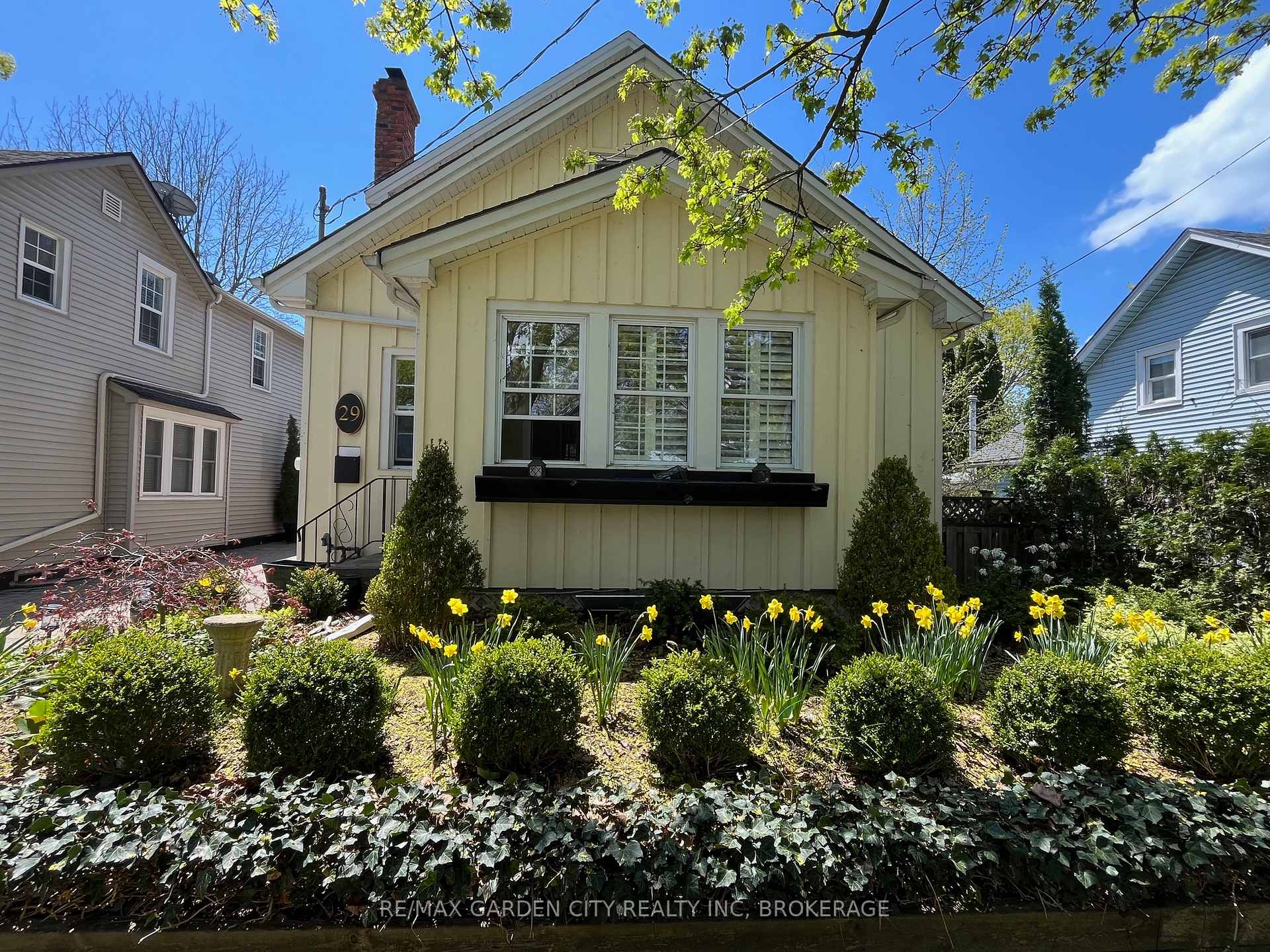 Photo 16 of 29 Ann Street, St. Catharines, Port Dalhousie — HOMEH