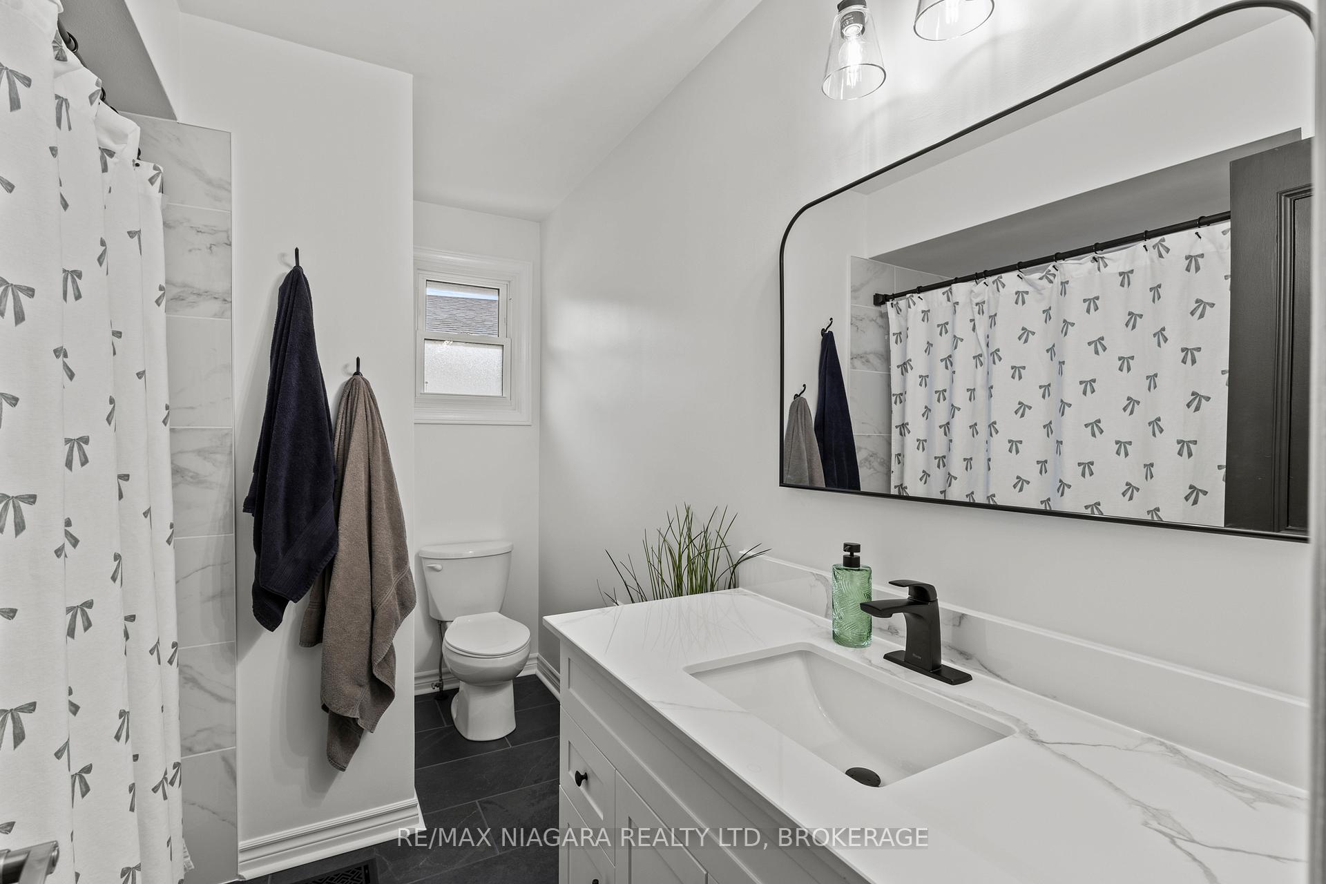 Photo 16 of 474 Scott Street, St. Catharines, Carlton/Bunting — HOMEH
