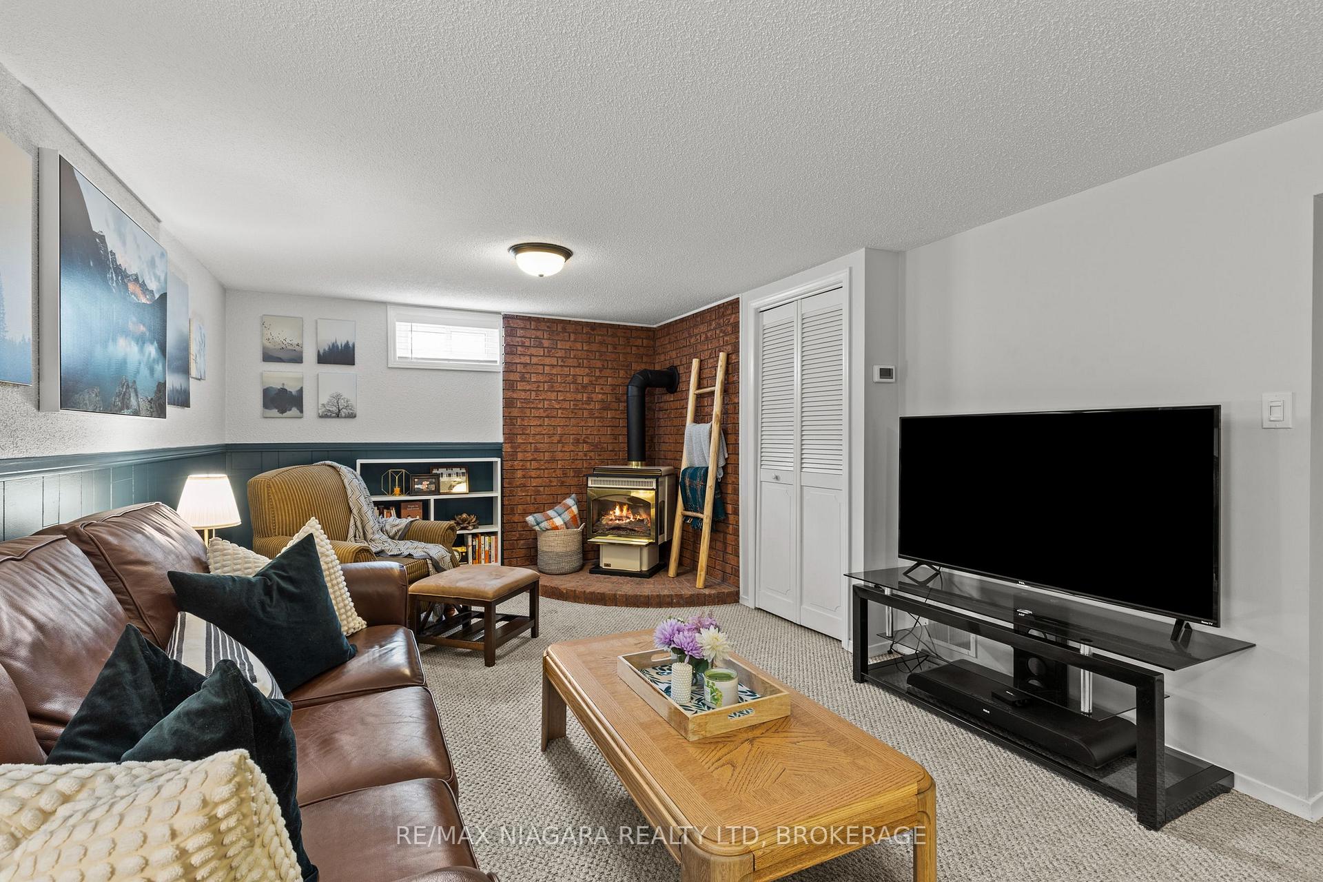 Photo 20 of 474 Scott Street, St. Catharines, Carlton/Bunting — HOMEH