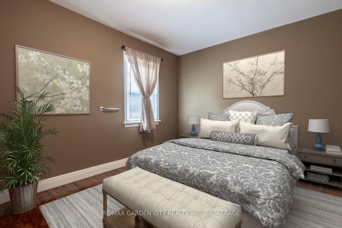 Photo 6 of 29 Rosedale Avenue, St. Catharines, Secord Woods — HOMEH